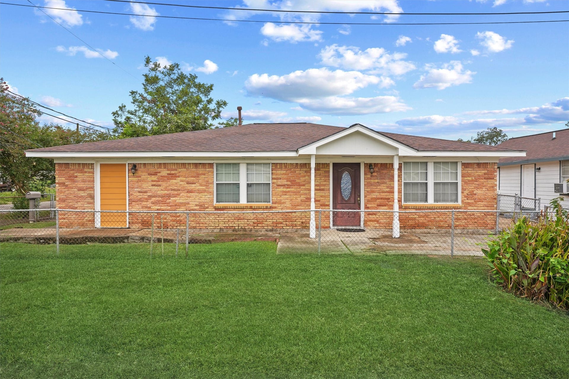 4515 Salina Street, Houston, TX 77026 4515 Salina Street, Houston, TX 77026