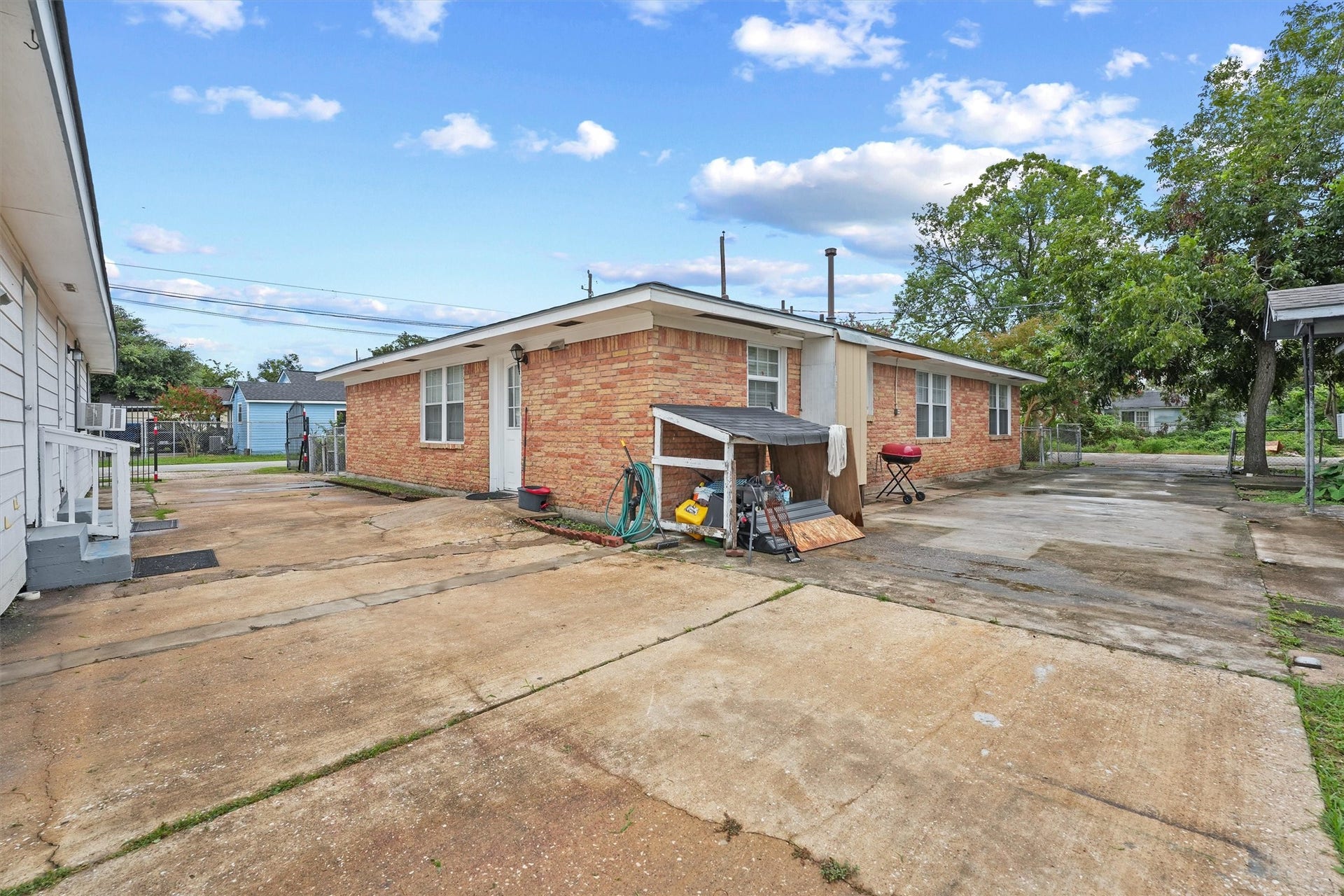 4515 Salina Street, Houston, TX 77026 4515 Salina Street, Houston, TX 77026