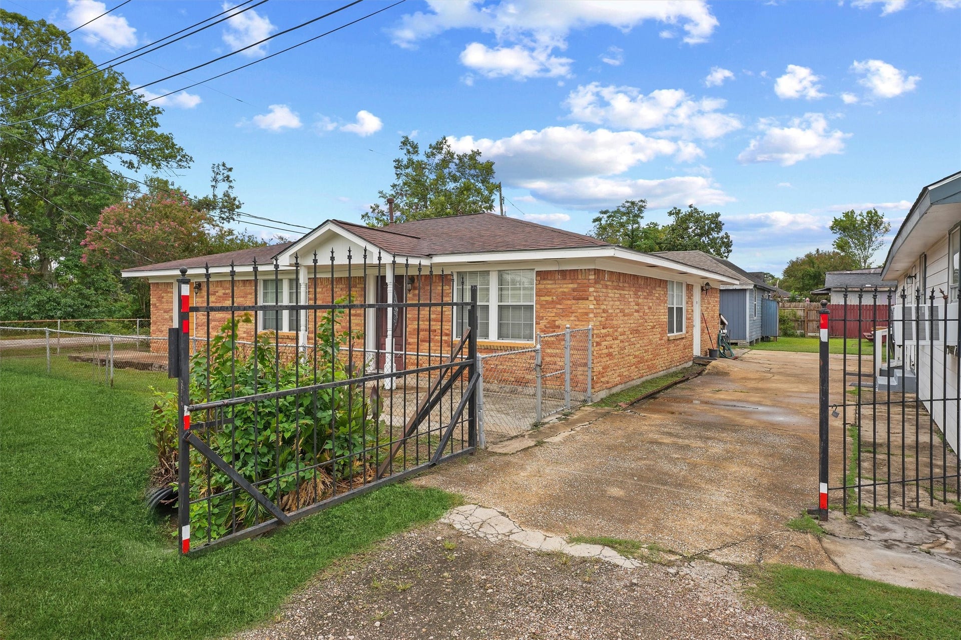4515 Salina Street, Houston, TX 77026 4515 Salina Street, Houston, TX 77026