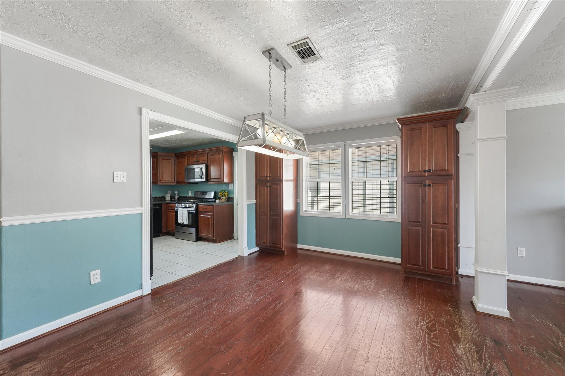 4515 Salina Street, Houston, TX 77026 4515 Salina Street, Houston, TX 77026