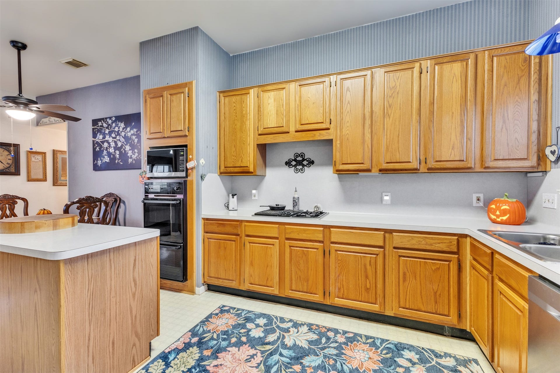 905 Wisdom Drive, Deer Park, TX 77536