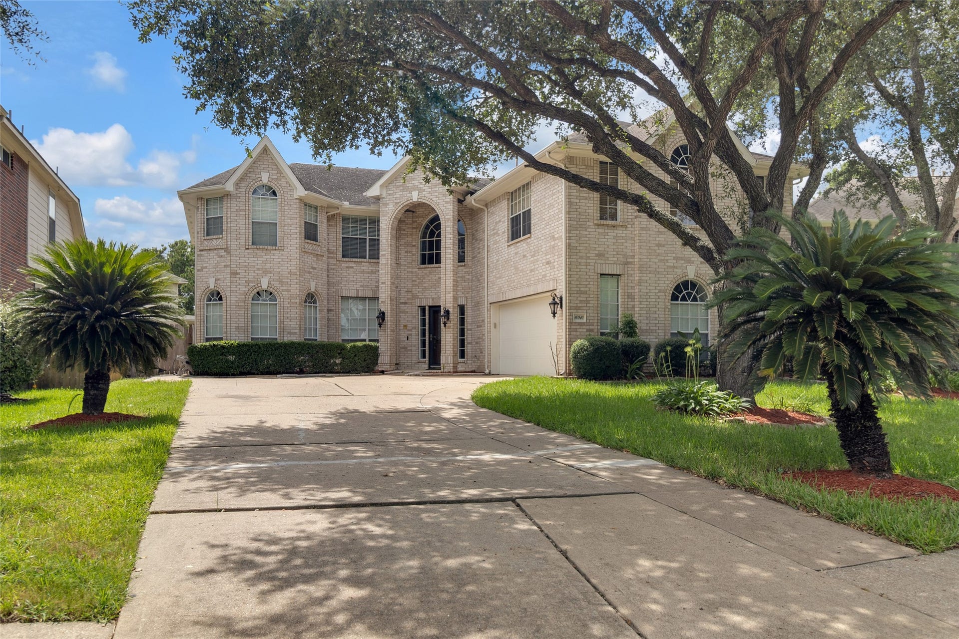 10910 Coldwater Bridge CT, Sugar Land, TX 77498 10910 Coldwater Bridge CT, Sugar Land, TX 77498