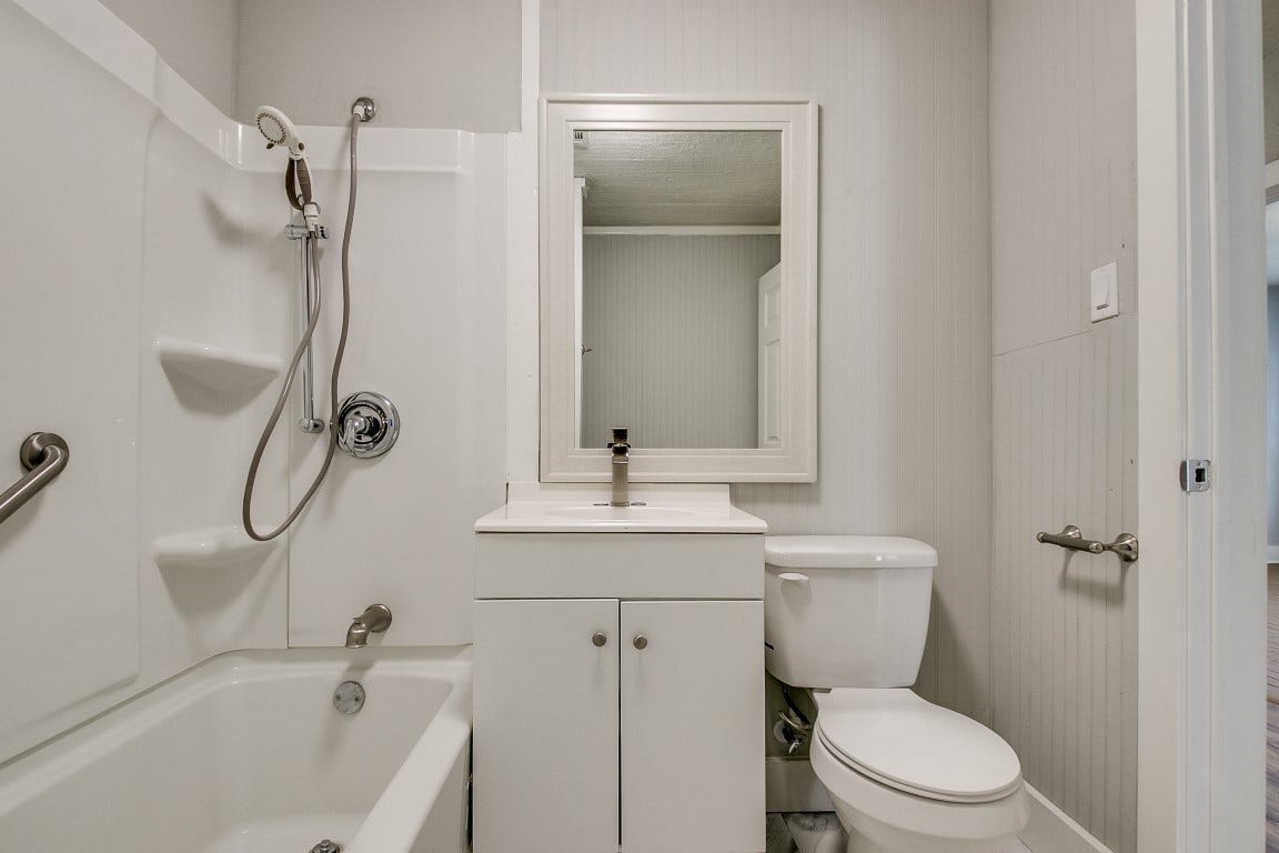 3901 Mckinney Extension, La Marque, TX 77568 3901 Mckinney Extension, La Marque, TX 77568