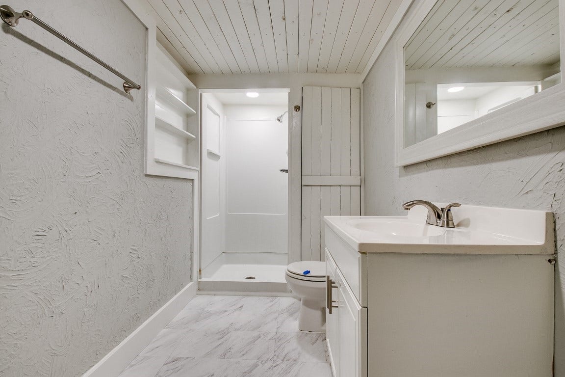 3901 Mckinney Extension, La Marque, TX 77568 3901 Mckinney Extension, La Marque, TX 77568