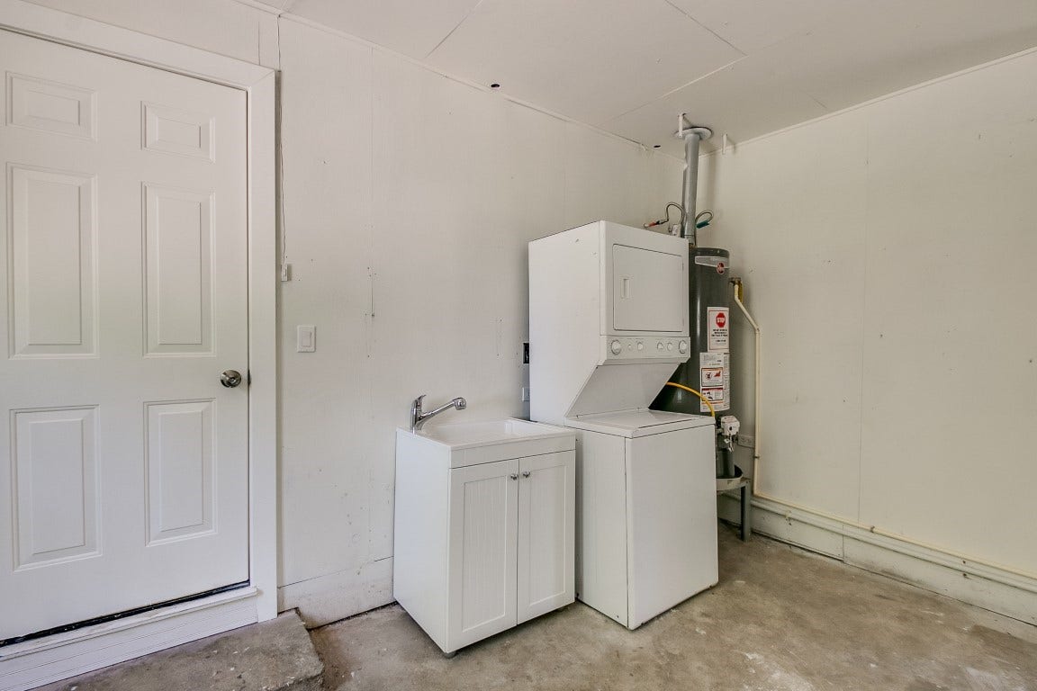 3901 Mckinney Extension, La Marque, TX 77568 3901 Mckinney Extension, La Marque, TX 77568