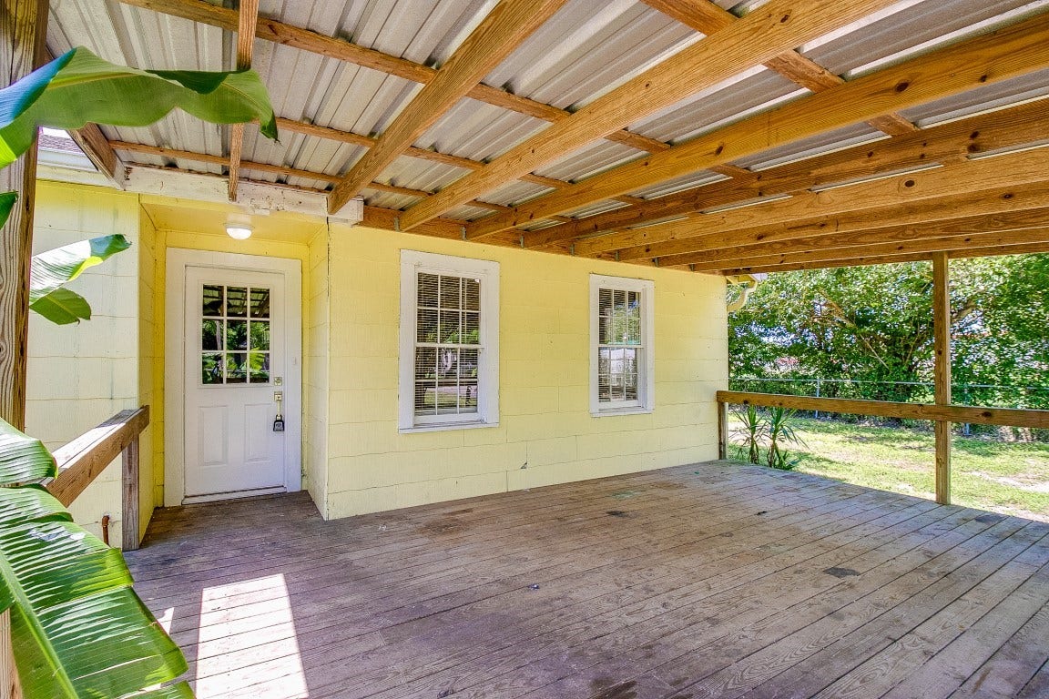 3901 Mckinney Extension, La Marque, TX 77568 3901 Mckinney Extension, La Marque, TX 77568