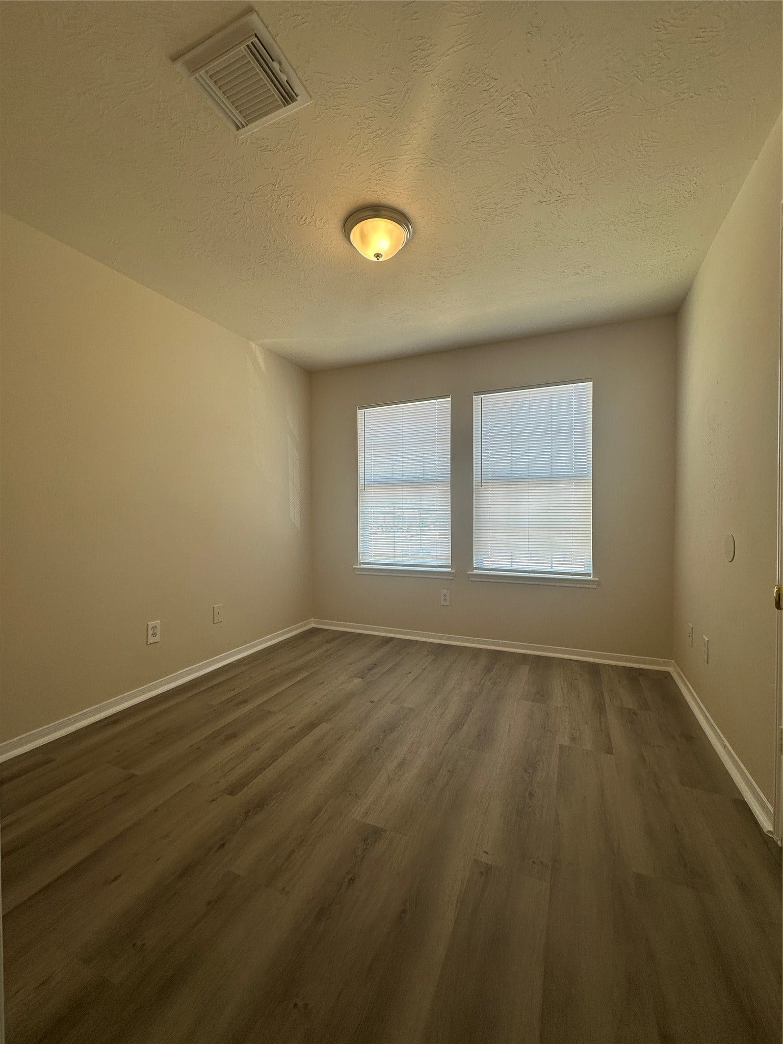 6942 Paris, #A, Houston, TX 77021 6942 Paris, #A, Houston, TX 77021