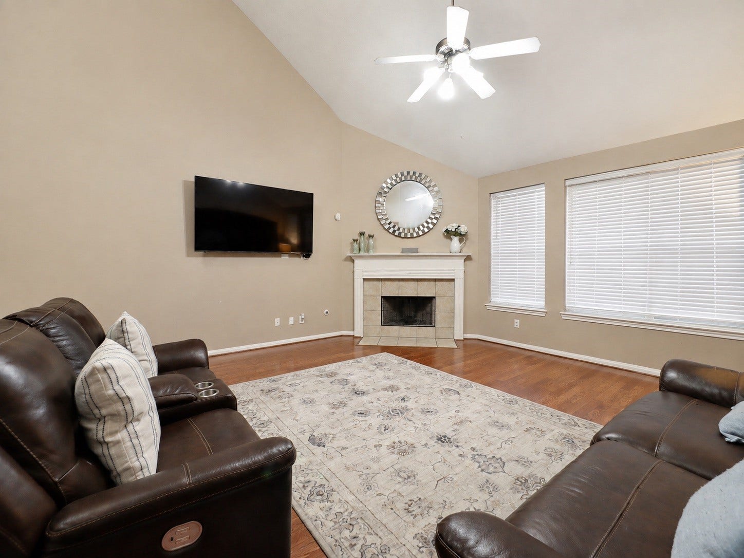 1752 Silver Bend Drive, Dickinson, TX 77539 1752 Silver Bend Drive, Dickinson, TX 77539