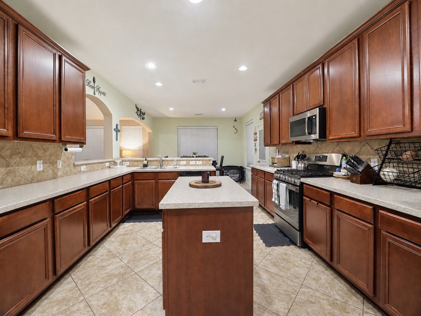 1752 Silver Bend Drive, Dickinson, TX 77539 1752 Silver Bend Drive, Dickinson, TX 77539