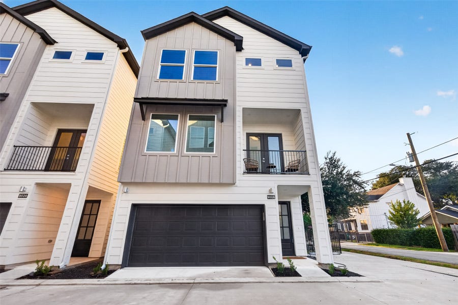 Property photo for 902 Kern St, #A, Houston, TX