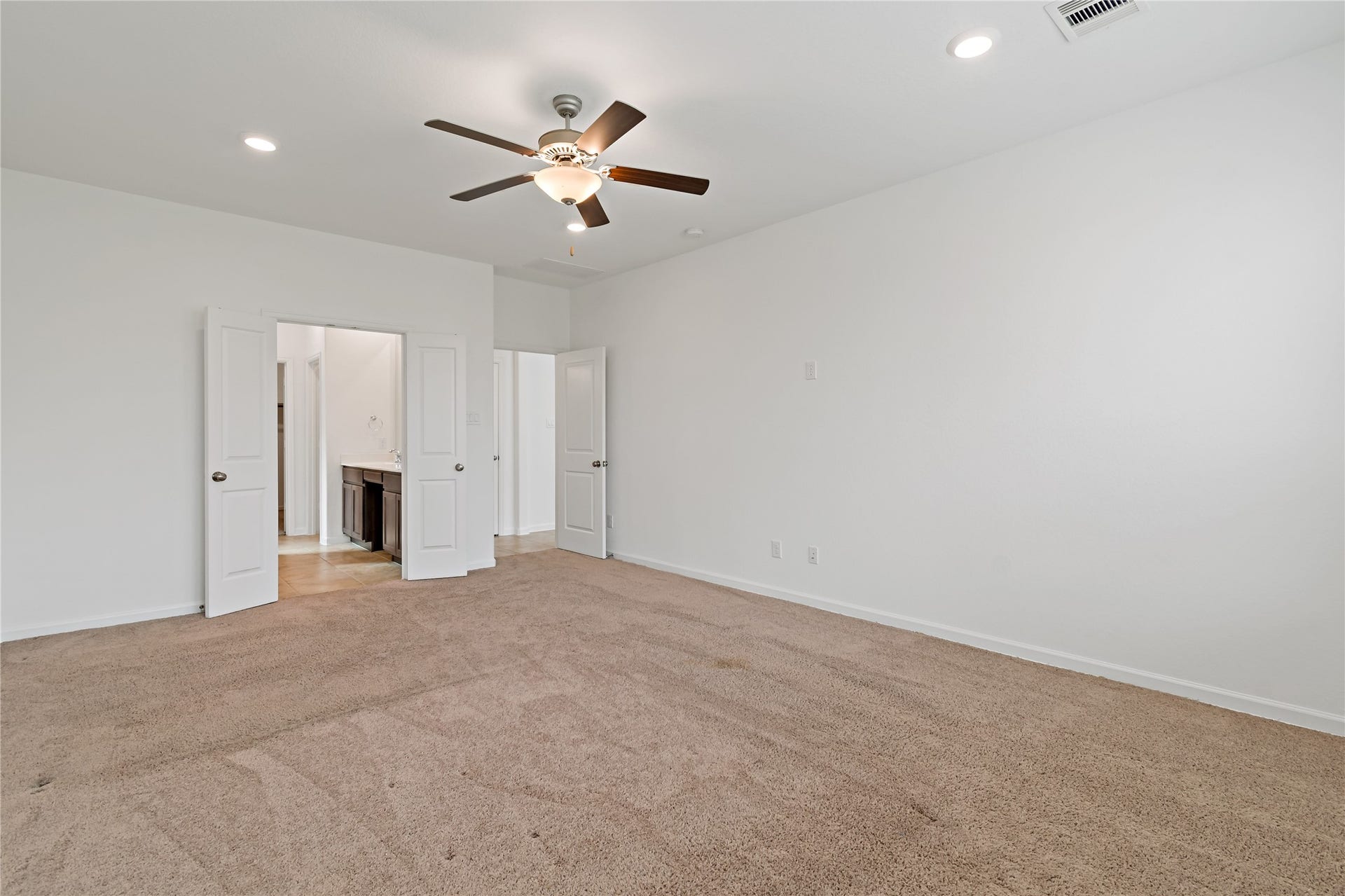 14010 Hartford Heights Way, Rosharon, TX 77583 14010 Hartford Heights Way, Rosharon, TX 77583