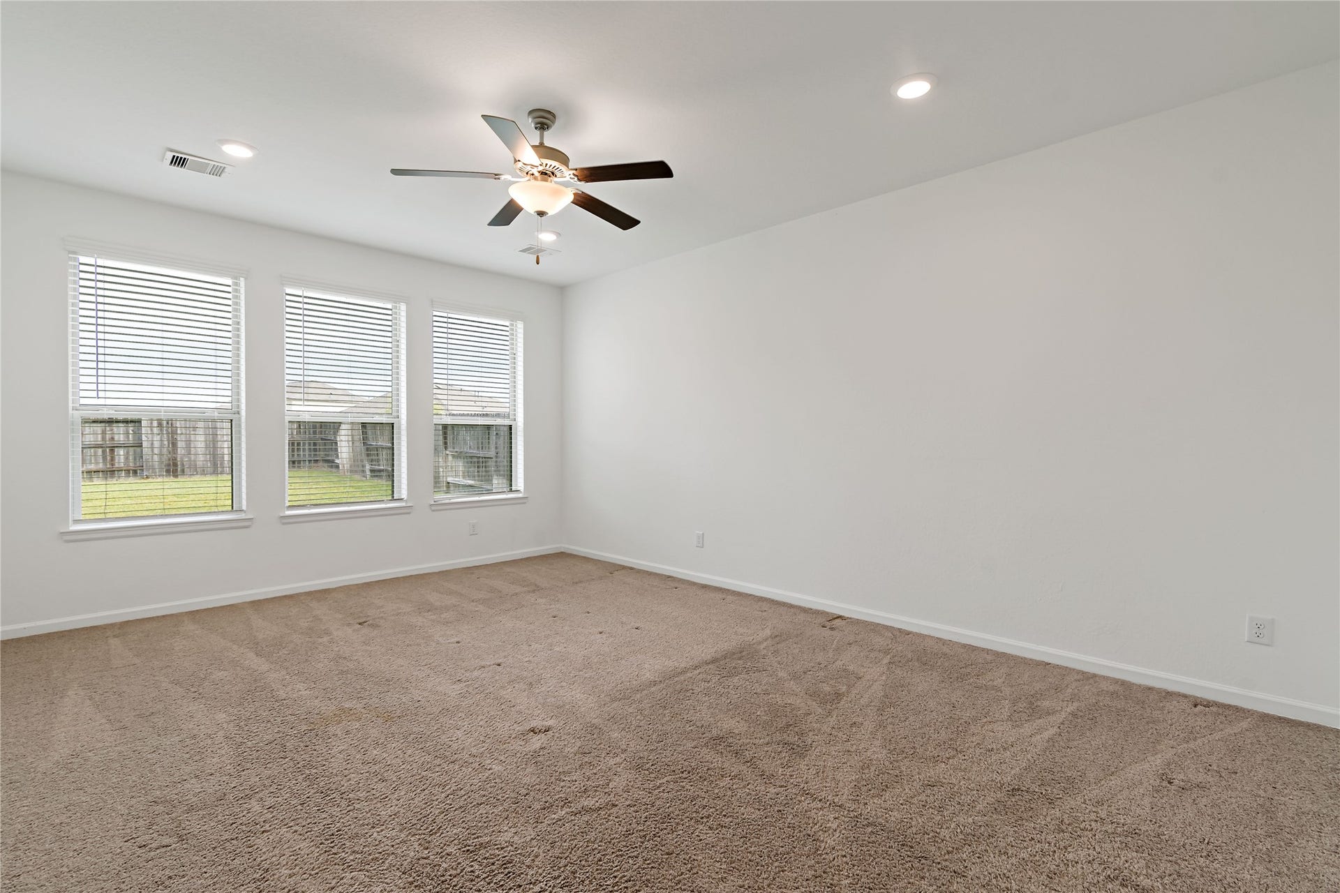 14010 Hartford Heights Way, Rosharon, TX 77583 14010 Hartford Heights Way, Rosharon, TX 77583