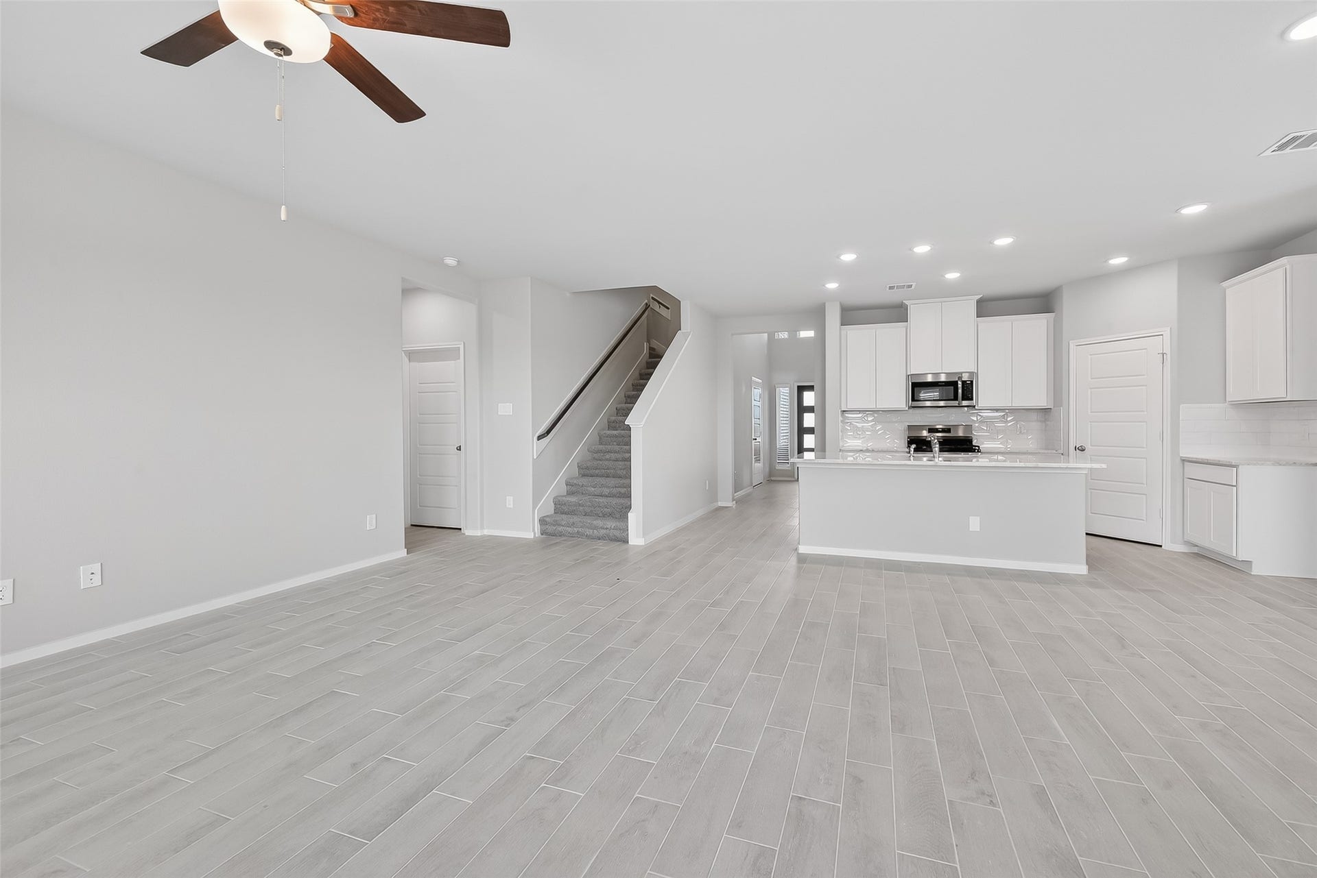 1053 Sunflower Terrace Drive, Magnolia, TX 77355 1053 Sunflower Terrace Drive, Magnolia, TX 77355