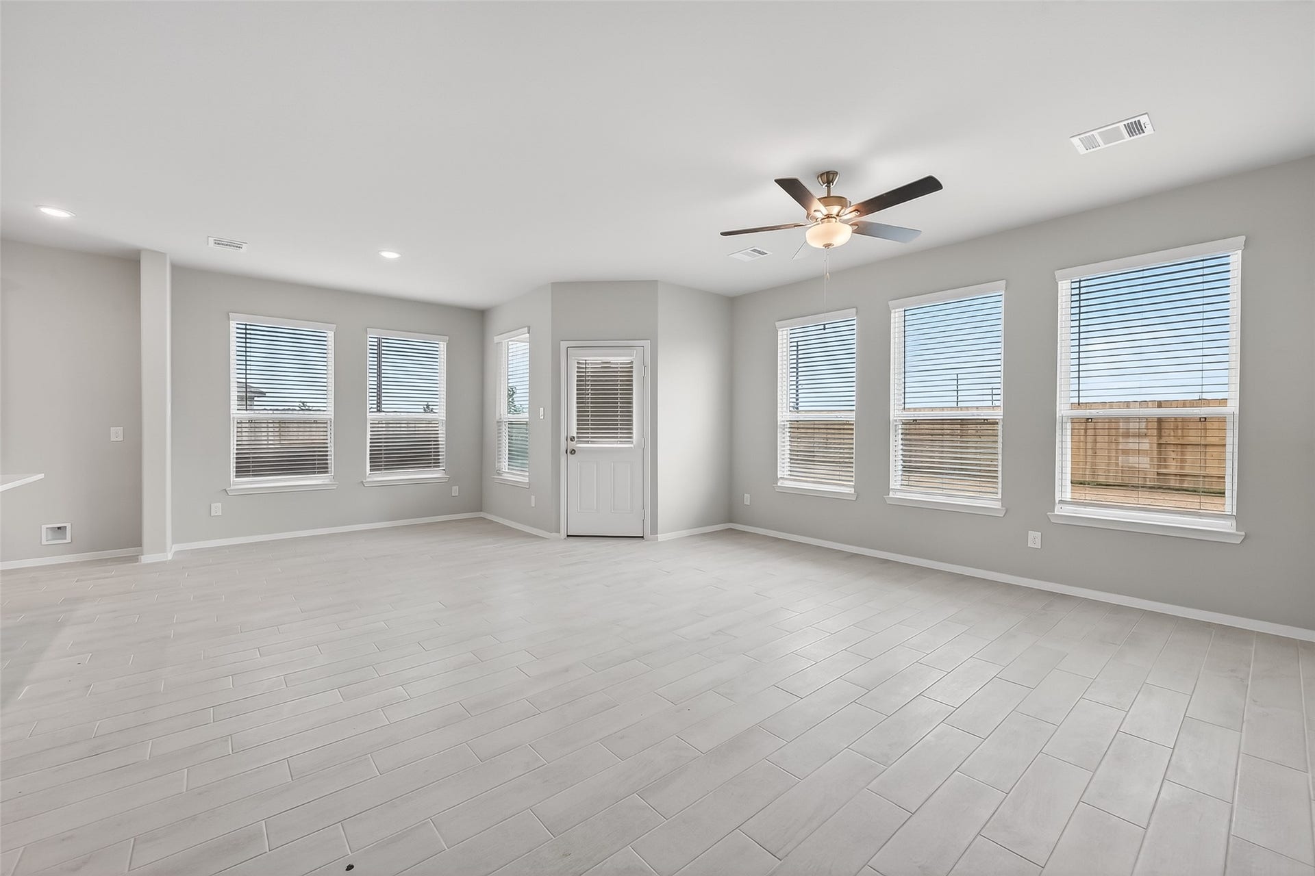 1053 Sunflower Terrace Drive, Magnolia, TX 77355 1053 Sunflower Terrace Drive, Magnolia, TX 77355