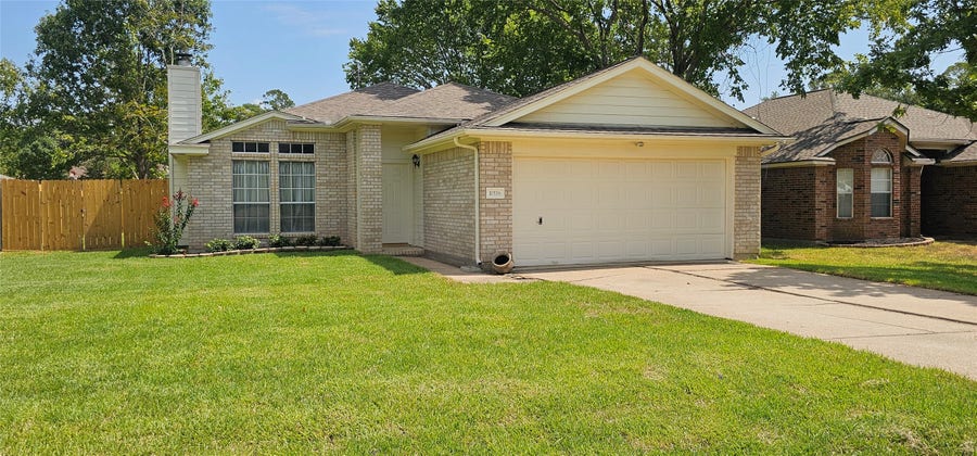 Property photo for 10538 Twin Circles Drive, Montgomery, TX