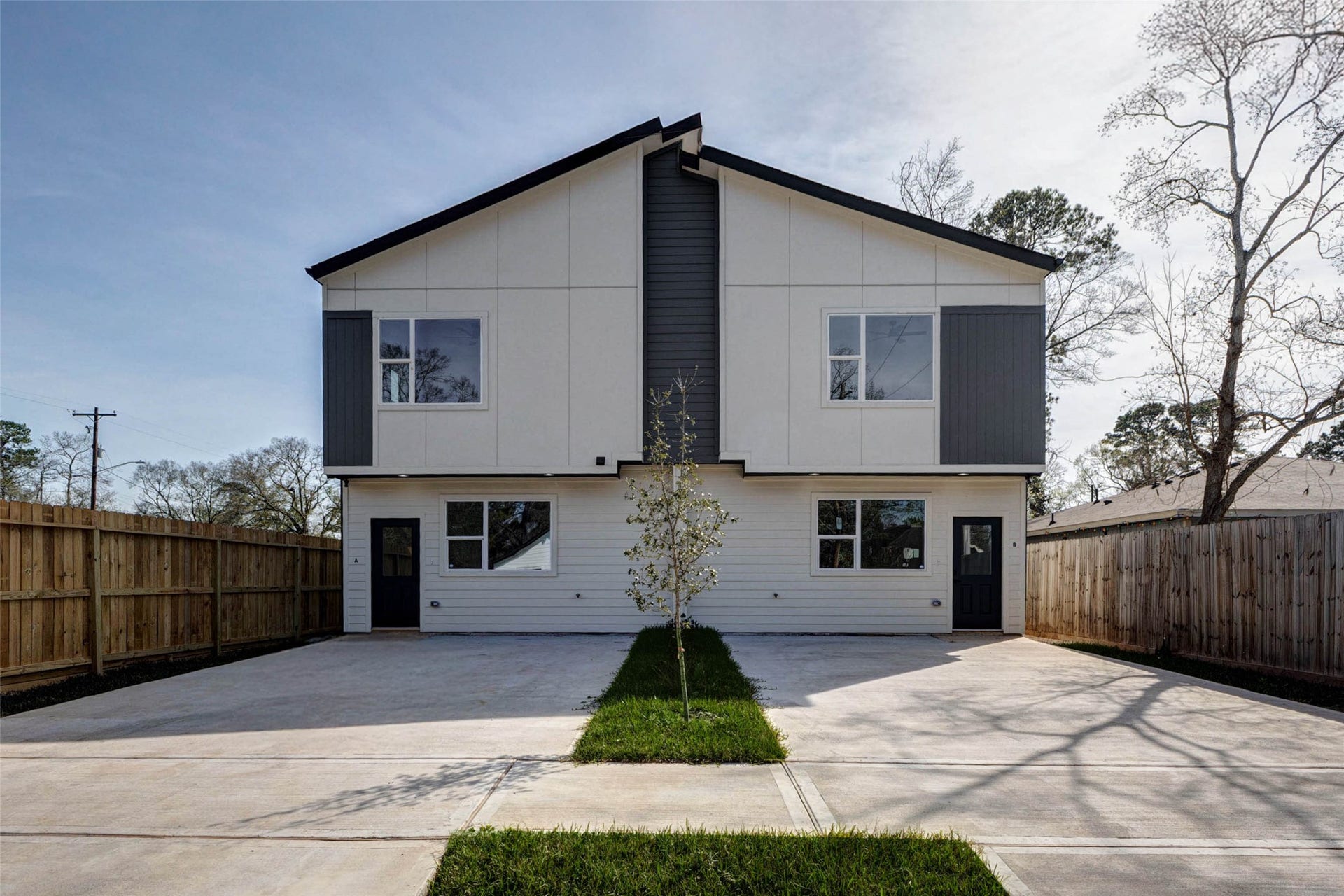 5912 Mayle Street, #A/B, Houston, TX 77016 5912 Mayle Street, #A/B, Houston, TX 77016
