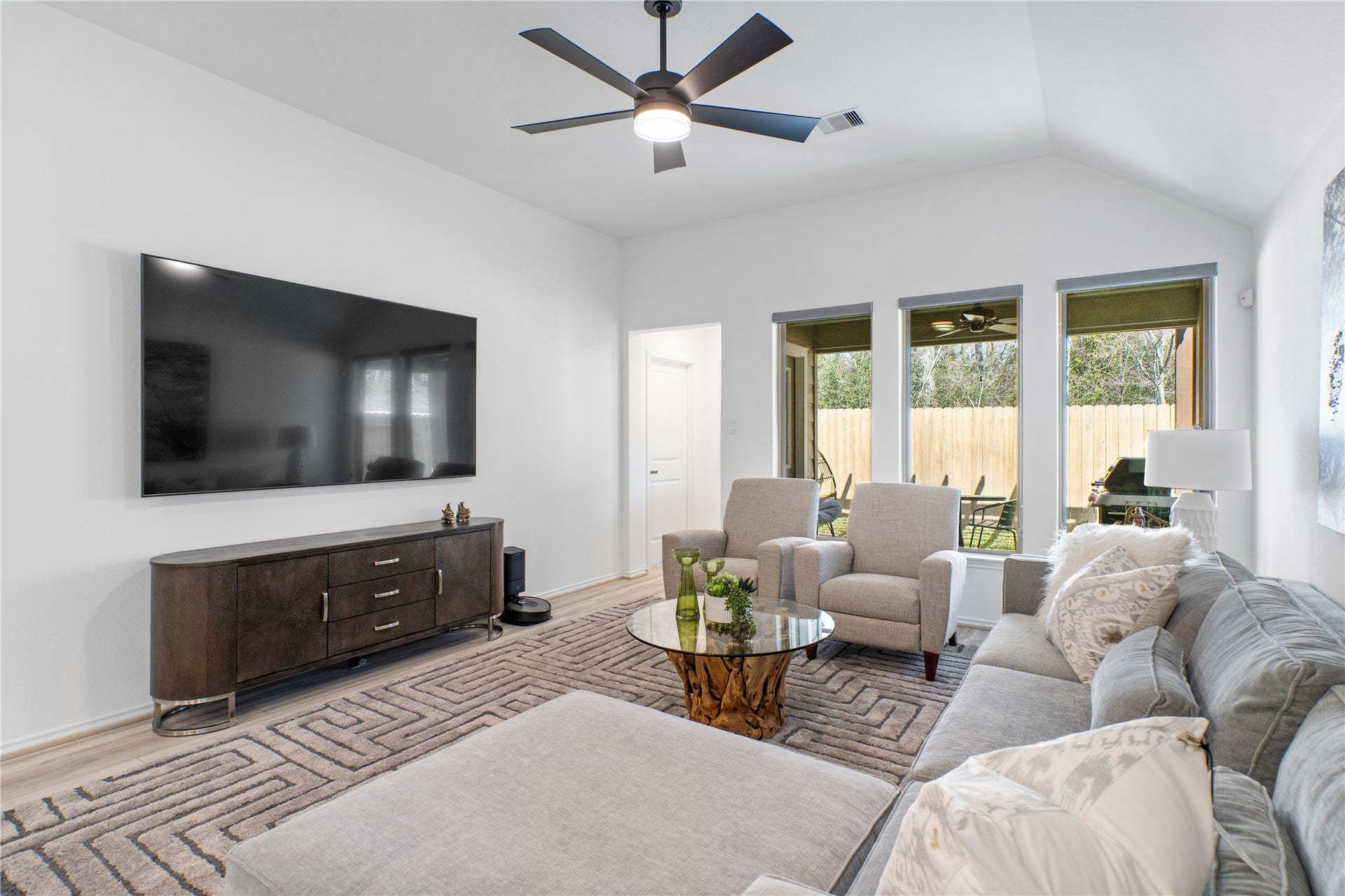 32025 Towering Birch Trail, Conroe, TX 77385 Living Room