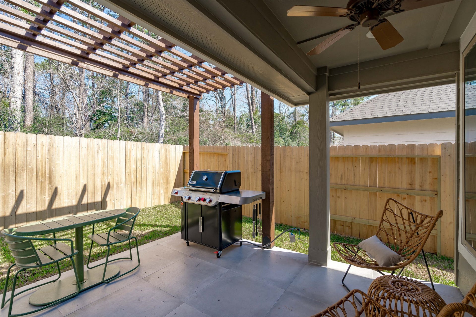 32025 Towering Birch Trail, Conroe, TX 77385 Covered patio