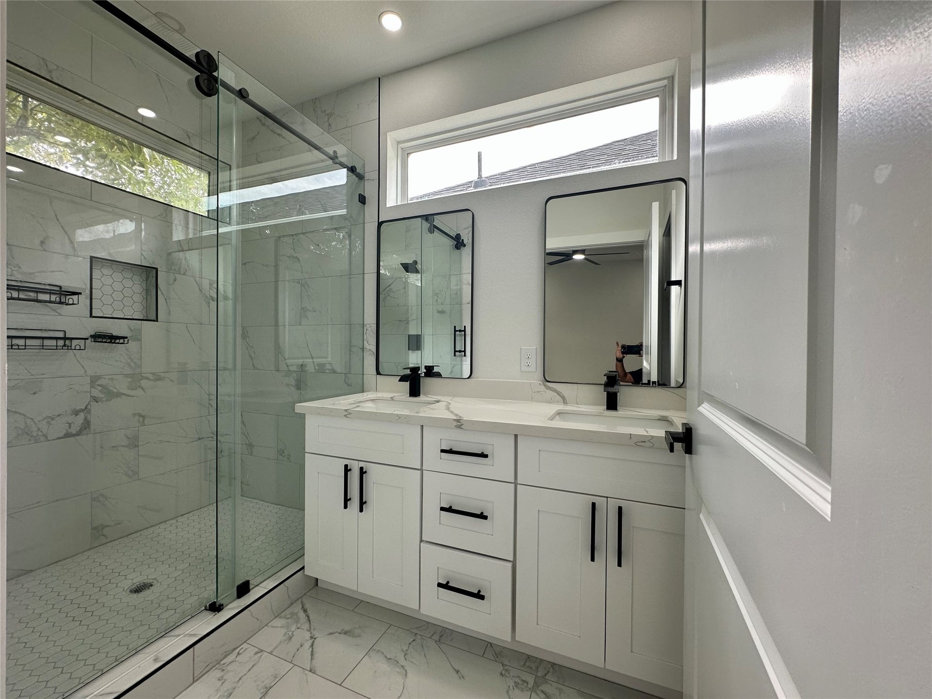 7546 Charlie Street, Houston, TX 77088 7546 Charlie Street, Houston, TX 77088