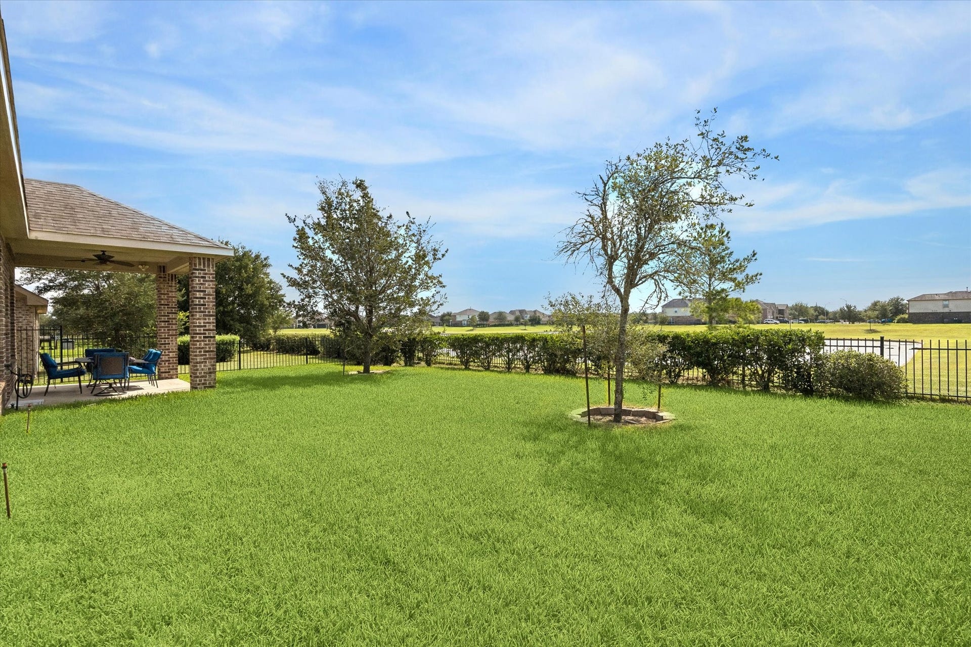 1822 Luminous Waters Lane, Rosharon, TX 77583 1822 Luminous Waters Lane, Rosharon, TX 77583
