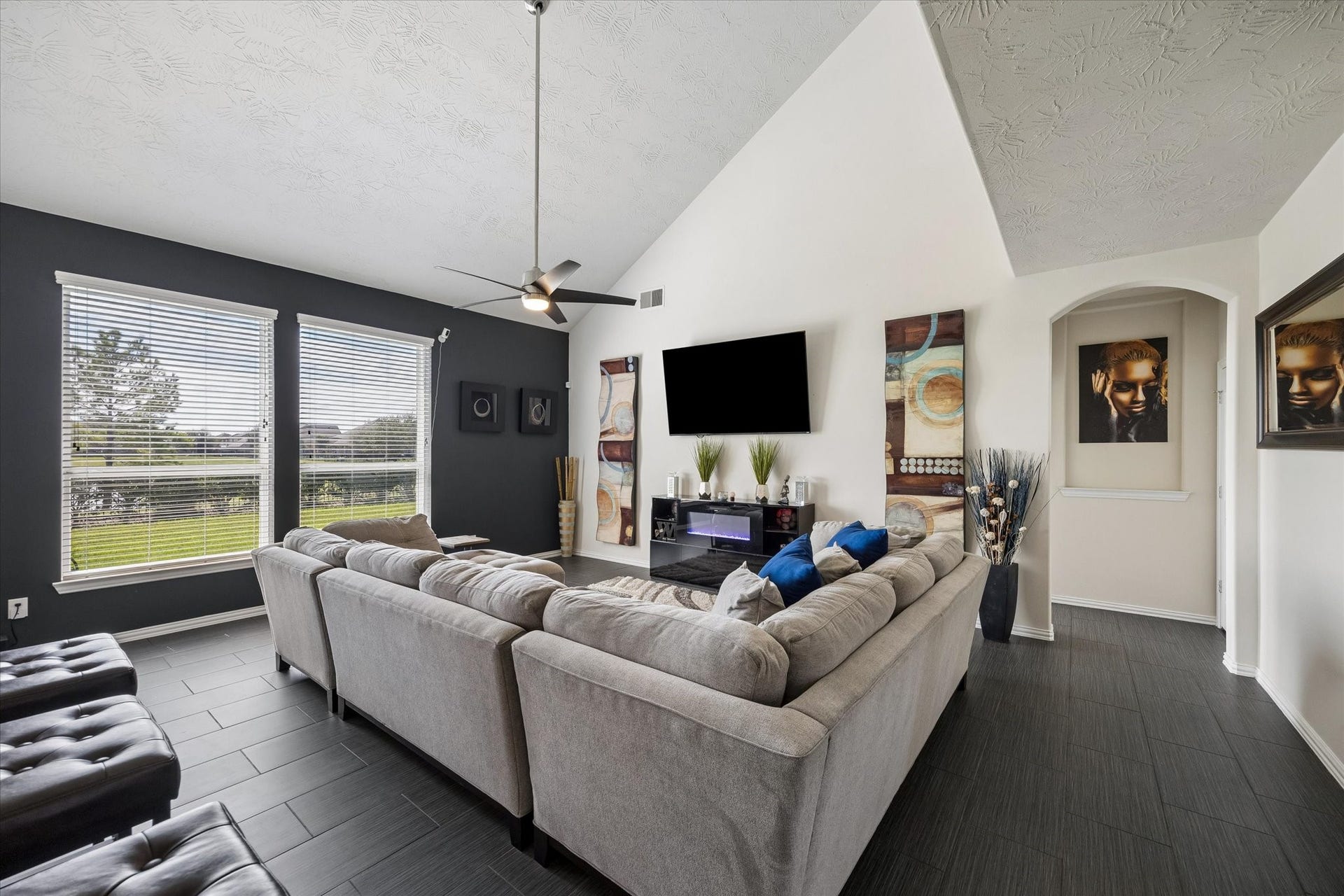 1822 Luminous Waters Lane, Rosharon, TX 77583 1822 Luminous Waters Lane, Rosharon, TX 77583