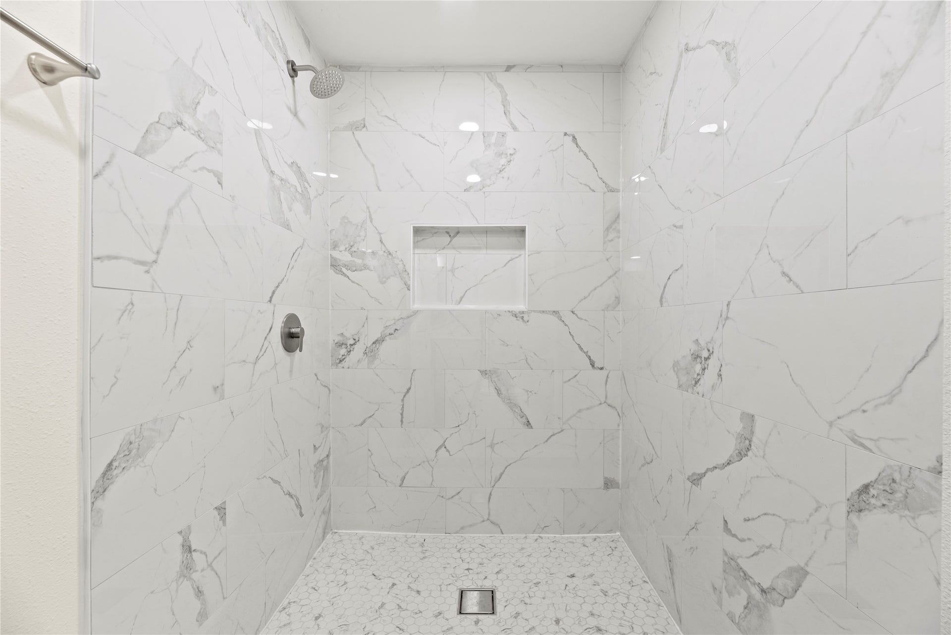 14249 Lost Meadow Lane, Houston, TX 77079 Shower Primary Bath second floor