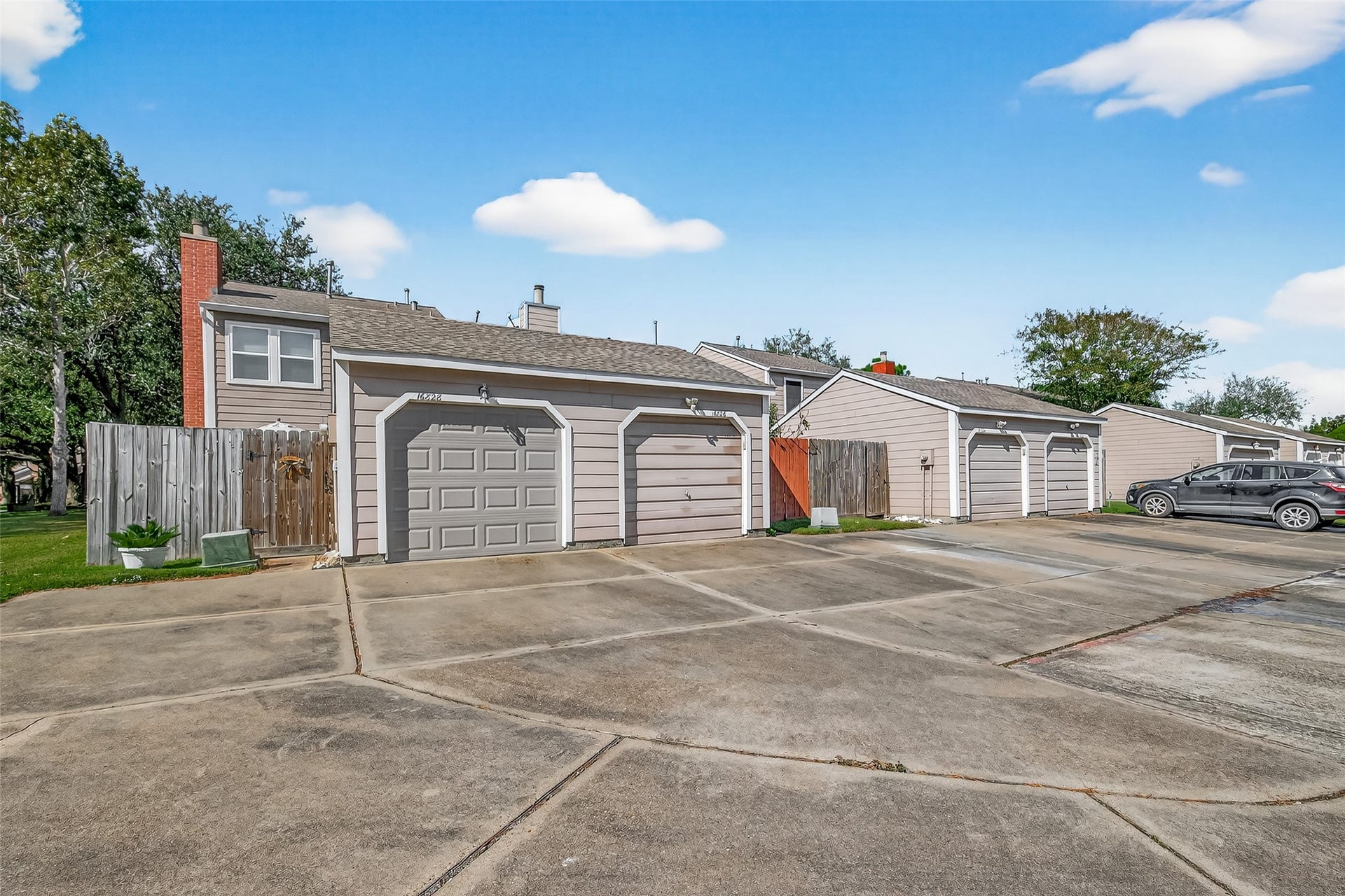 16826 Holly Trail Drive, Houston, TX 77058