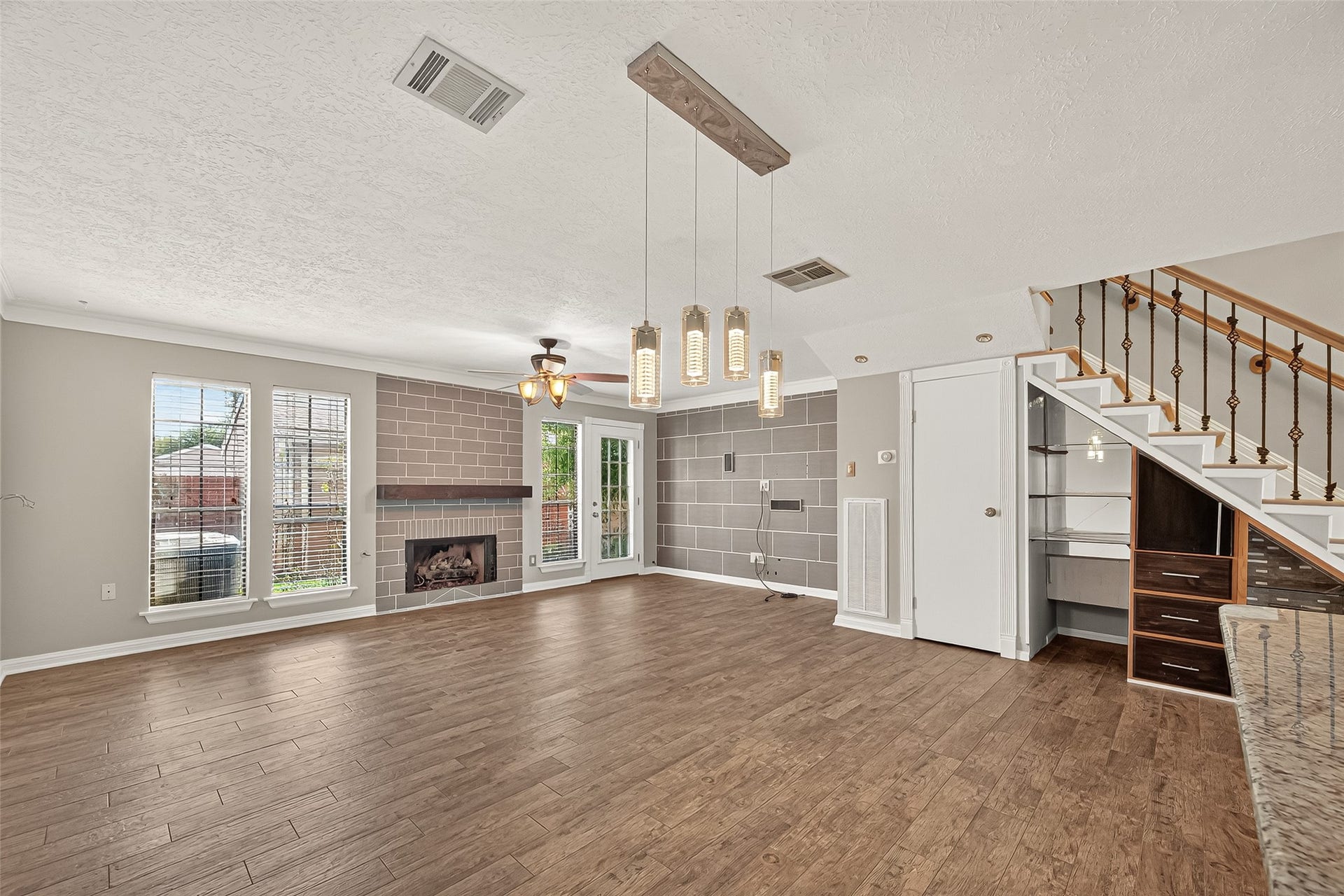 16826 Holly Trail Drive, Houston, TX 77058