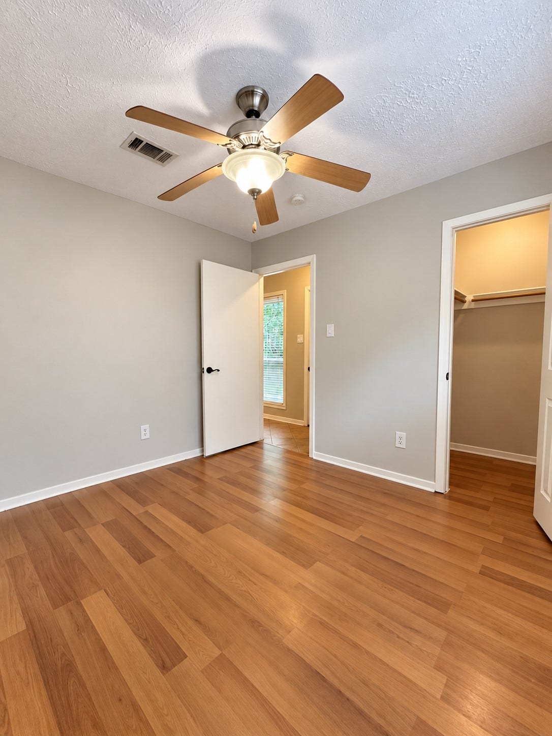 26415 Pine Canyon Drive, Spring, TX 77380 Back guest room has single closet