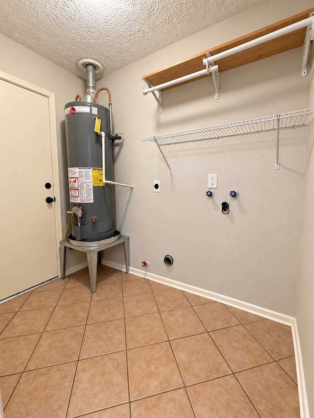 26415 Pine Canyon Drive, Spring, TX 77380 Utility room is inside the home.