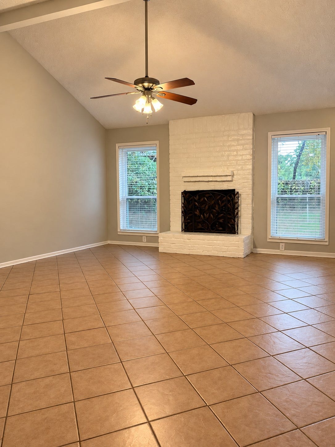 26415 Pine Canyon Drive, Spring, TX 77380 Living room