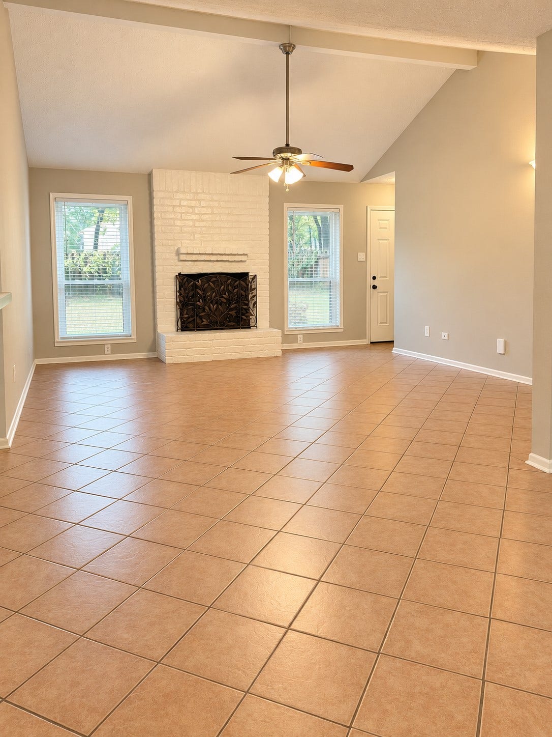 26415 Pine Canyon Drive, Spring, TX 77380 Living room