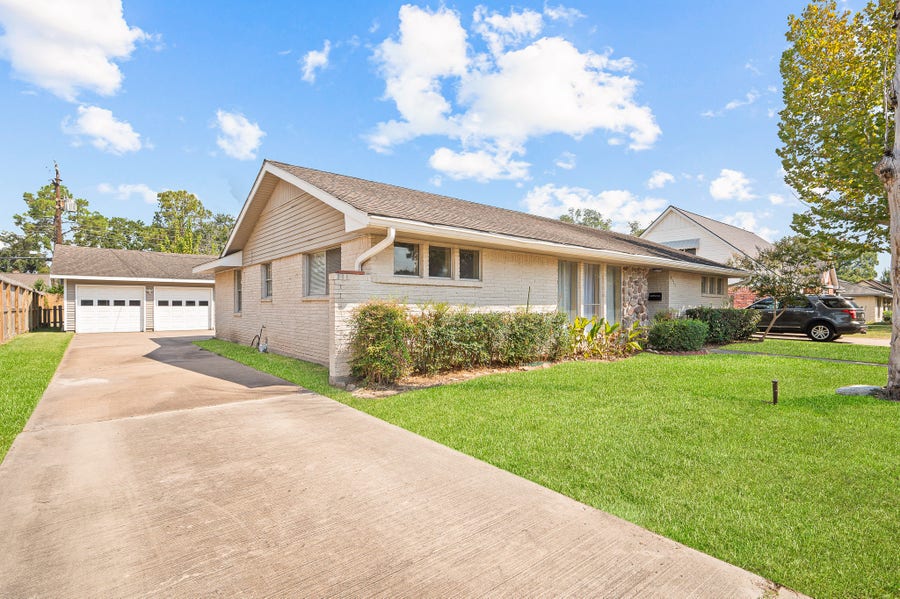 Property photo for 8314 Edgemoor Drive, Houston, TX