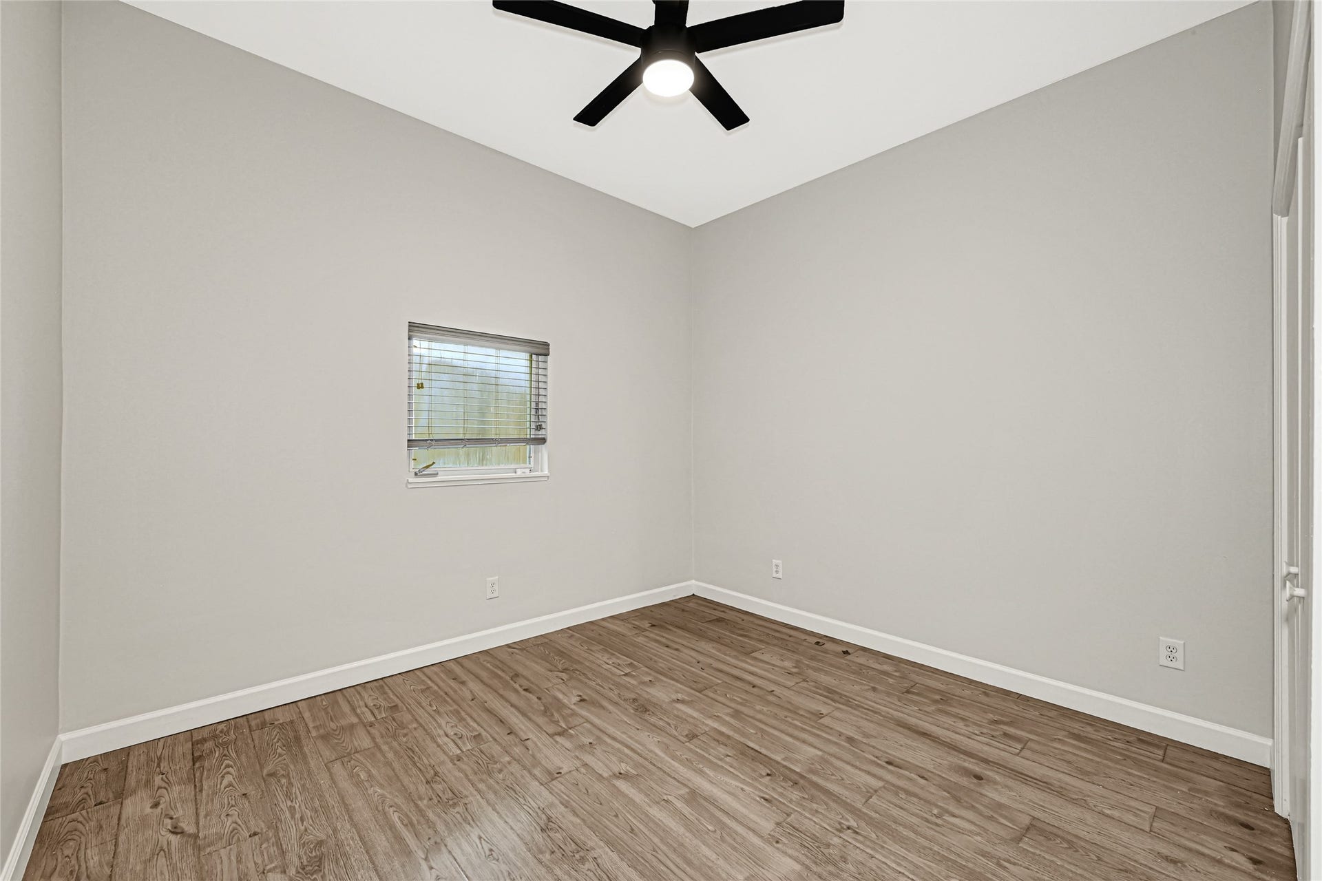 5920 Fairdale Lane, #6, Houston, TX 77057 5920 Fairdale Lane, #6, Houston, TX 77057