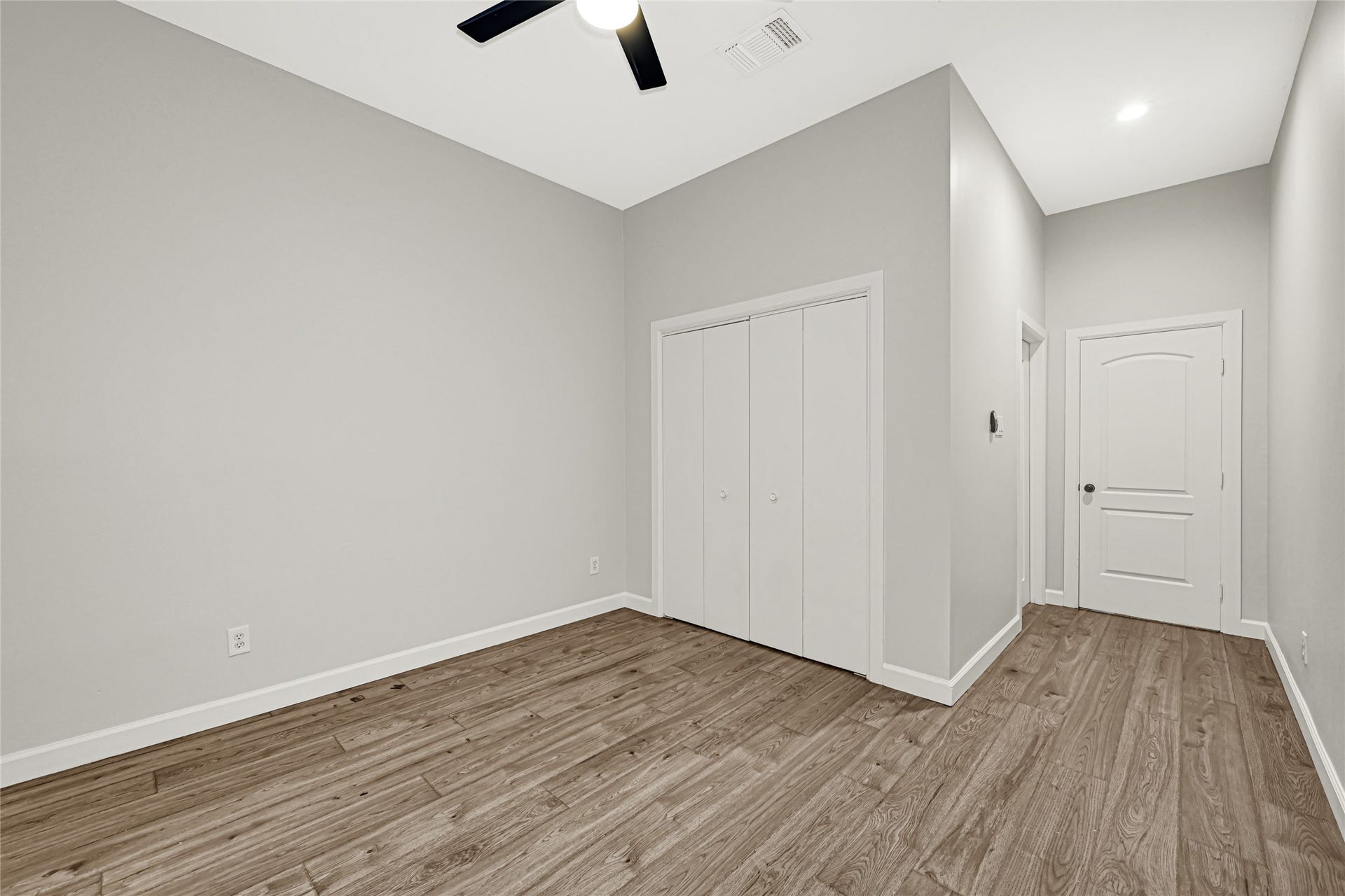 5920 Fairdale Lane, #6, Houston, TX 77057 5920 Fairdale Lane, #6, Houston, TX 77057