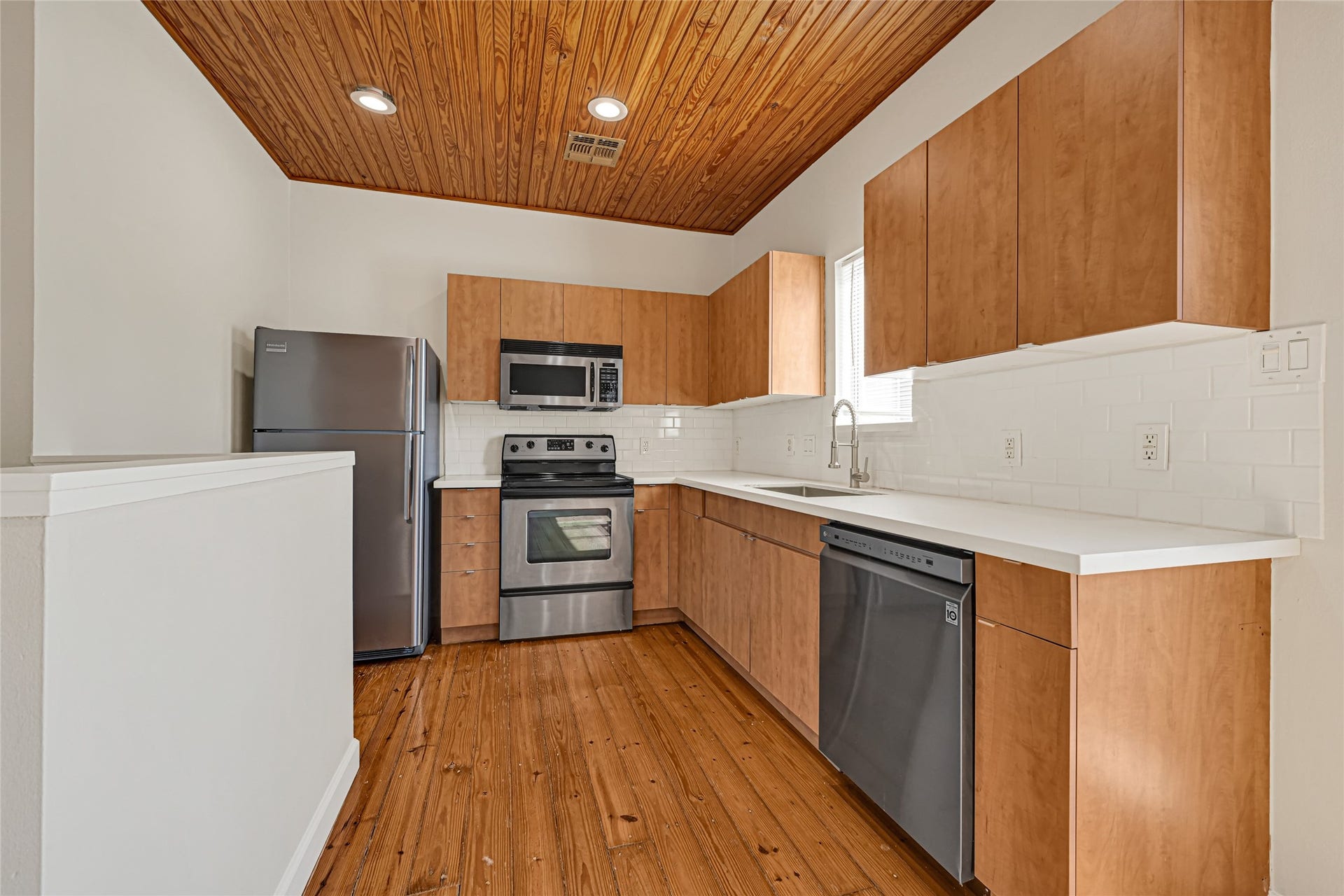 5920 Fairdale Lane, #6, Houston, TX 77057 5920 Fairdale Lane, #6, Houston, TX 77057