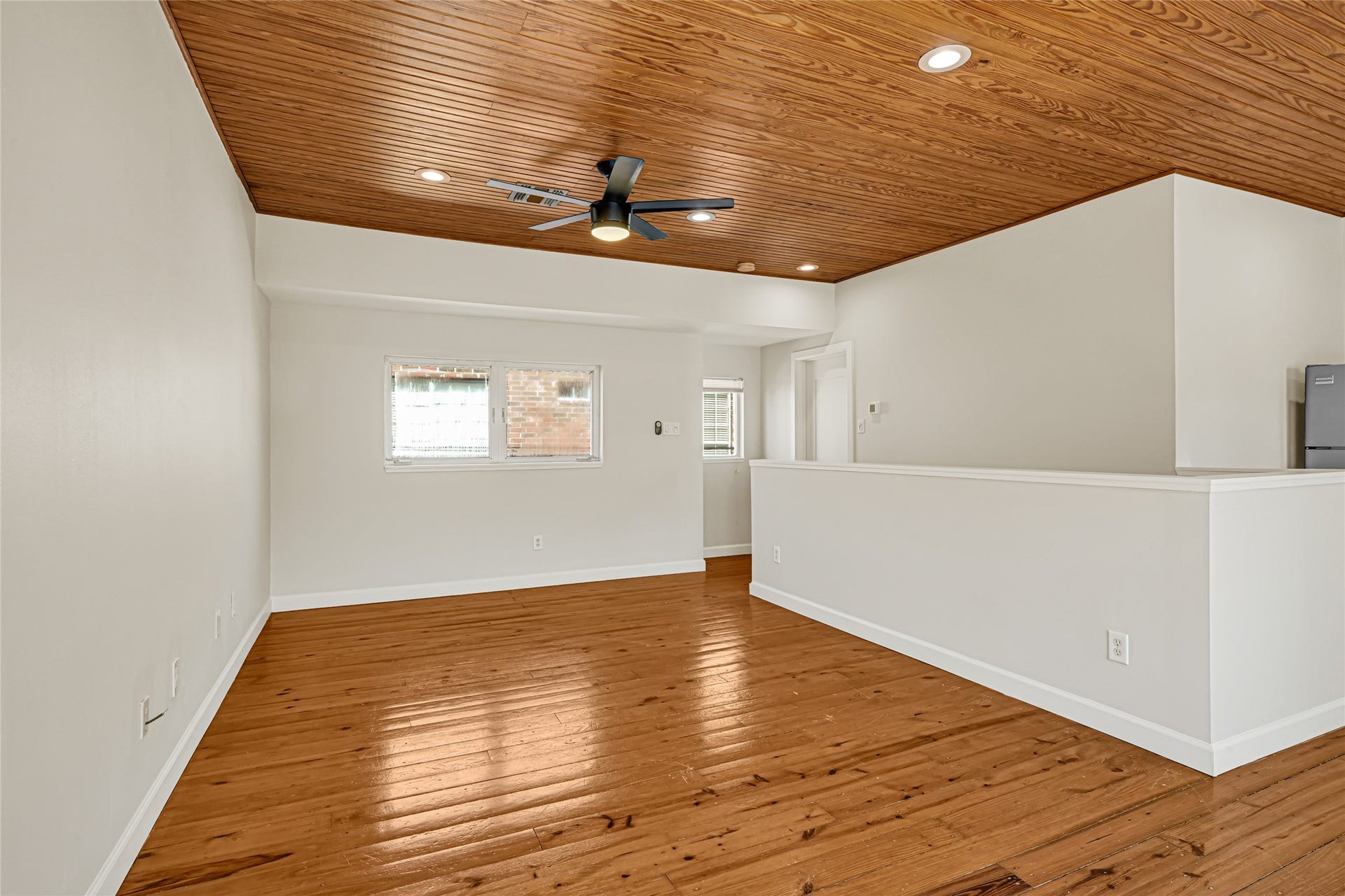 5920 Fairdale Lane, #6, Houston, TX 77057 5920 Fairdale Lane, #6, Houston, TX 77057