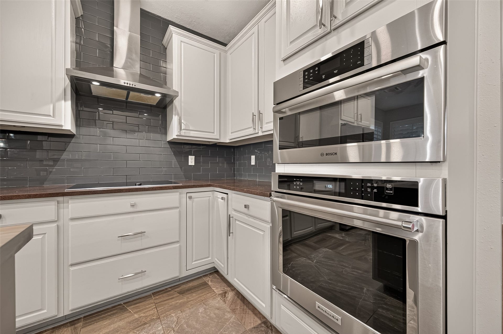 2806 Manito Circle, Katy, TX 77450 2806 Manito Circle, Katy, TX 77450