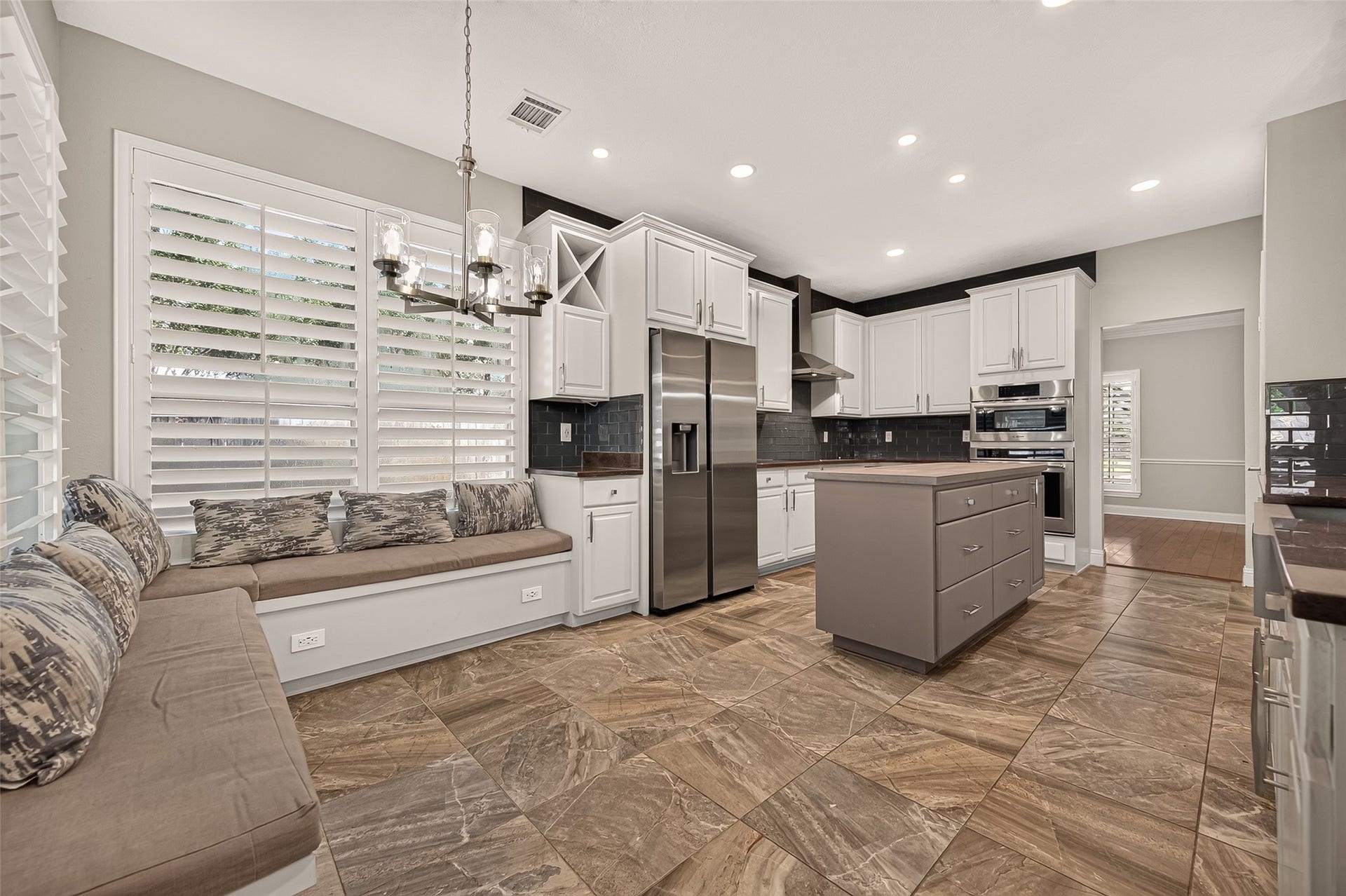 2806 Manito Circle, Katy, TX 77450 2806 Manito Circle, Katy, TX 77450
