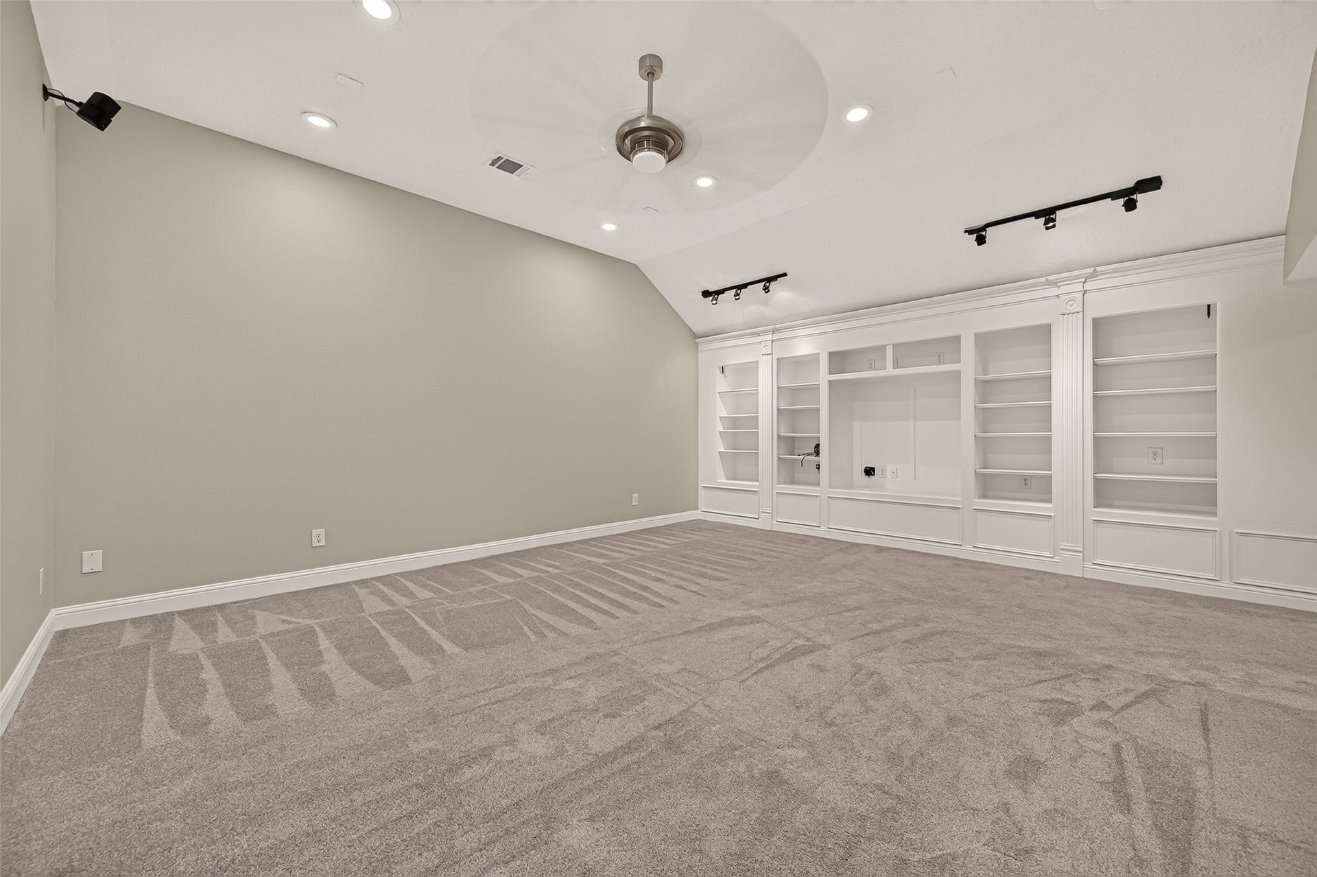 2806 Manito Circle, Katy, TX 77450 Extra bonus room - was attic space but has been completely finished out