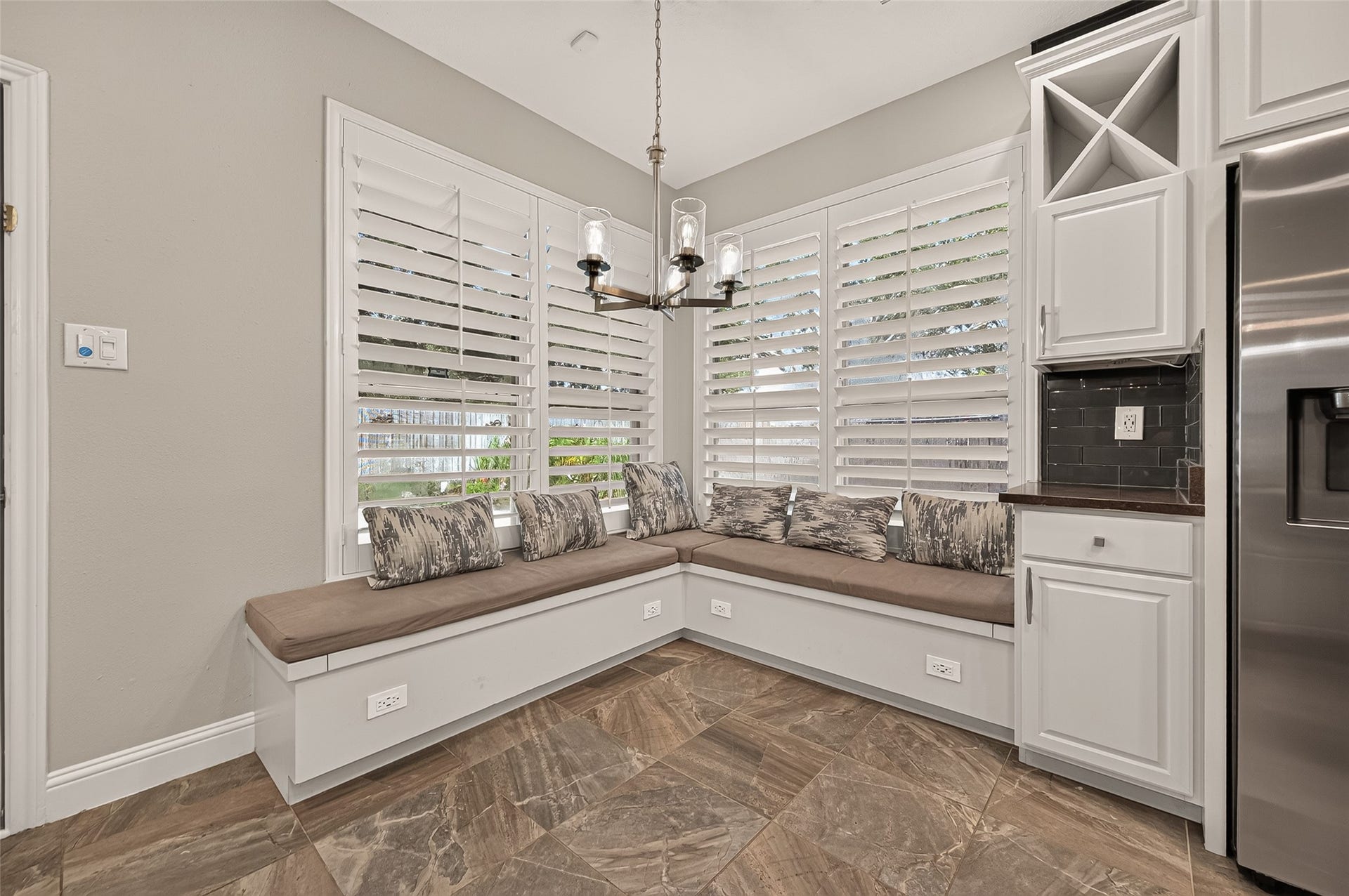 2806 Manito Circle, Katy, TX 77450 2806 Manito Circle, Katy, TX 77450