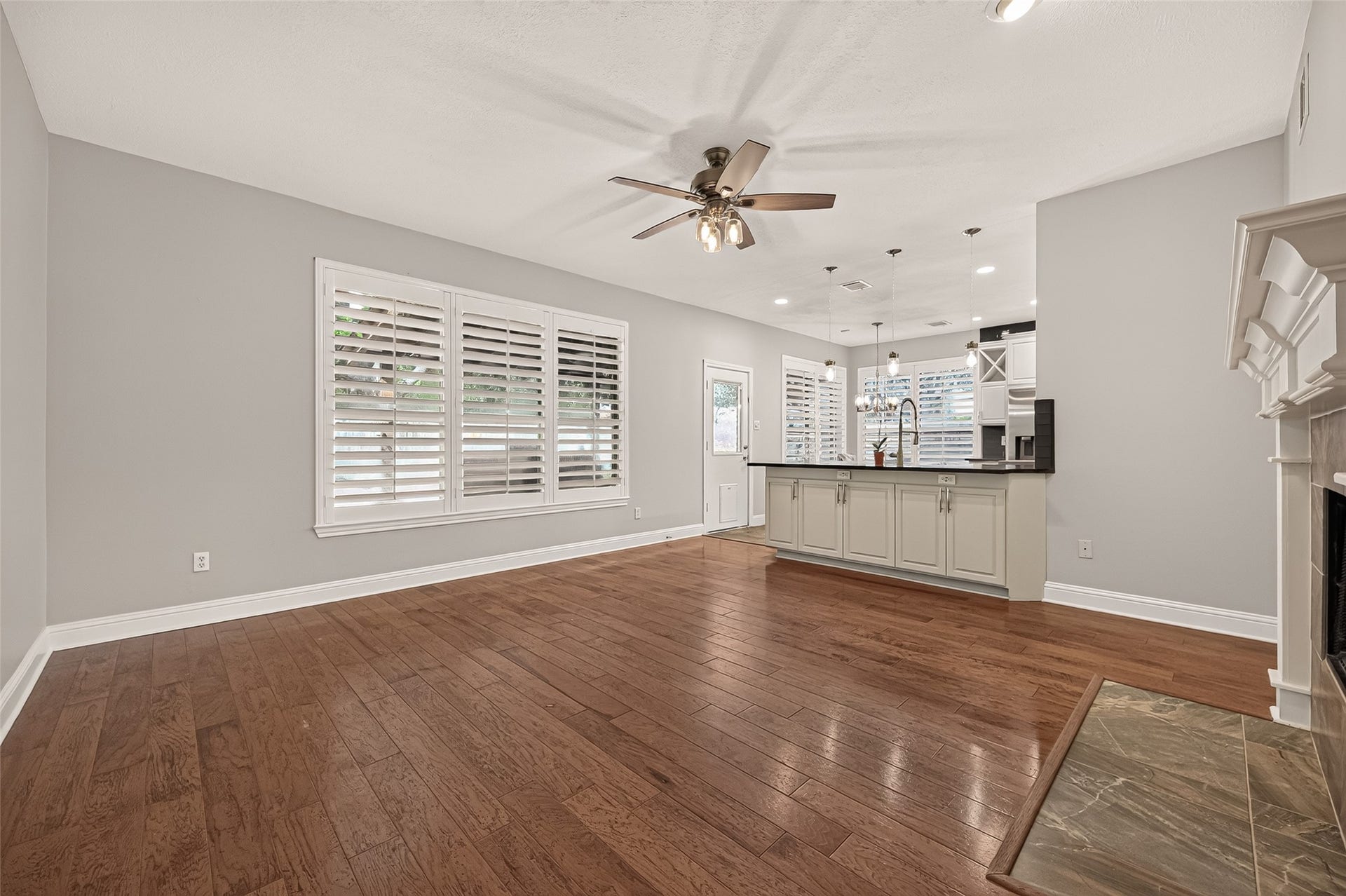 2806 Manito Circle, Katy, TX 77450 2806 Manito Circle, Katy, TX 77450