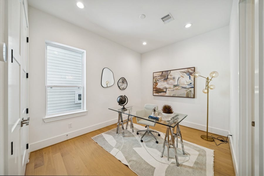 Property photo for 1403 W 21st St, #D, Houston, TX
