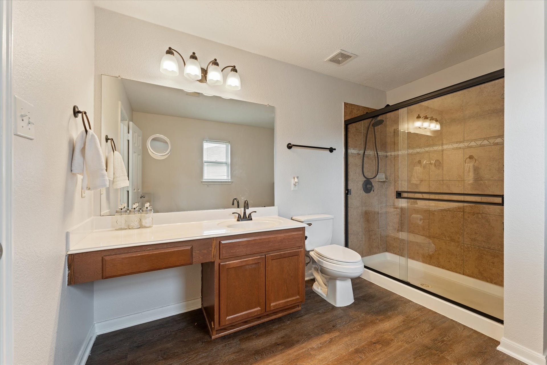 15903 Arapaho Bend Lane, Cypress, TX 77429 Primary bath