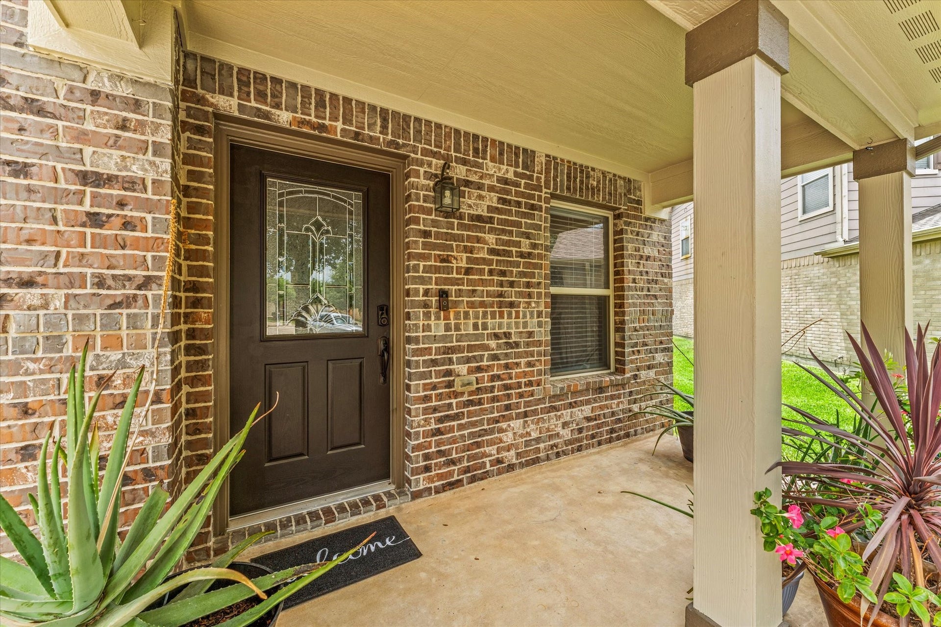 15903 Arapaho Bend Lane, Cypress, TX 77429 Covered front porch with welcoming entry