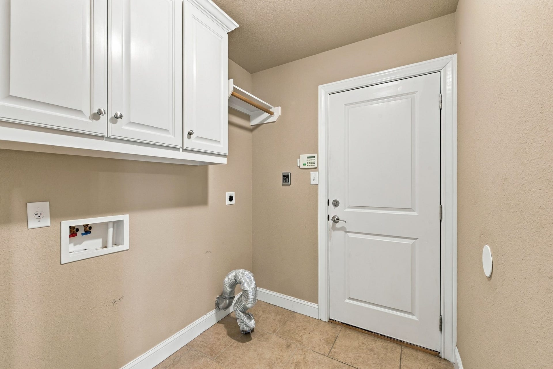 4267 Hollow Stone Drive, College Station, TX 77845 4267 Hollow Stone Drive, College Station, TX 77845