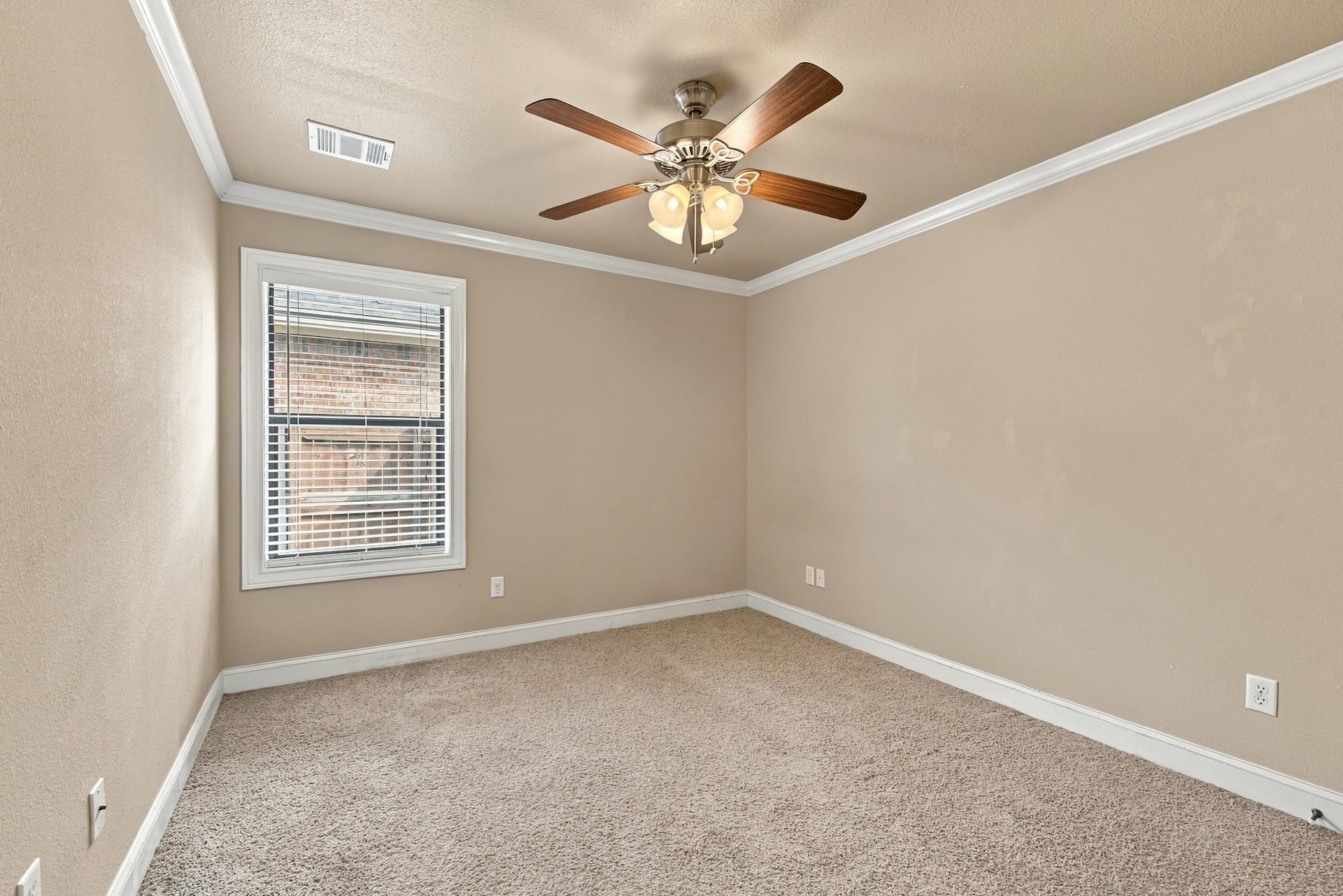 4267 Hollow Stone Drive, College Station, TX 77845 4267 Hollow Stone Drive, College Station, TX 77845