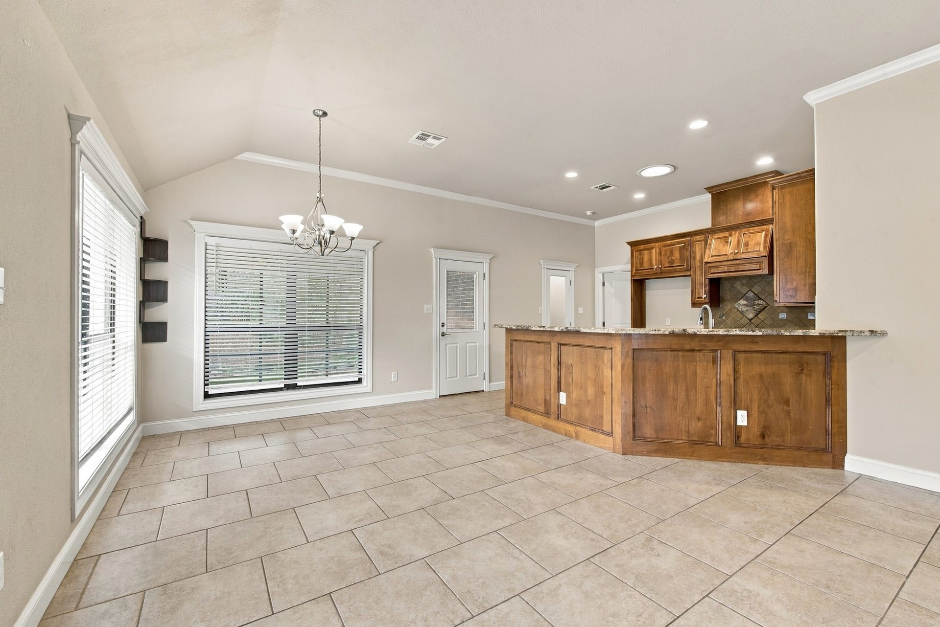 4267 Hollow Stone Drive, College Station, TX 77845 4267 Hollow Stone Drive, College Station, TX 77845