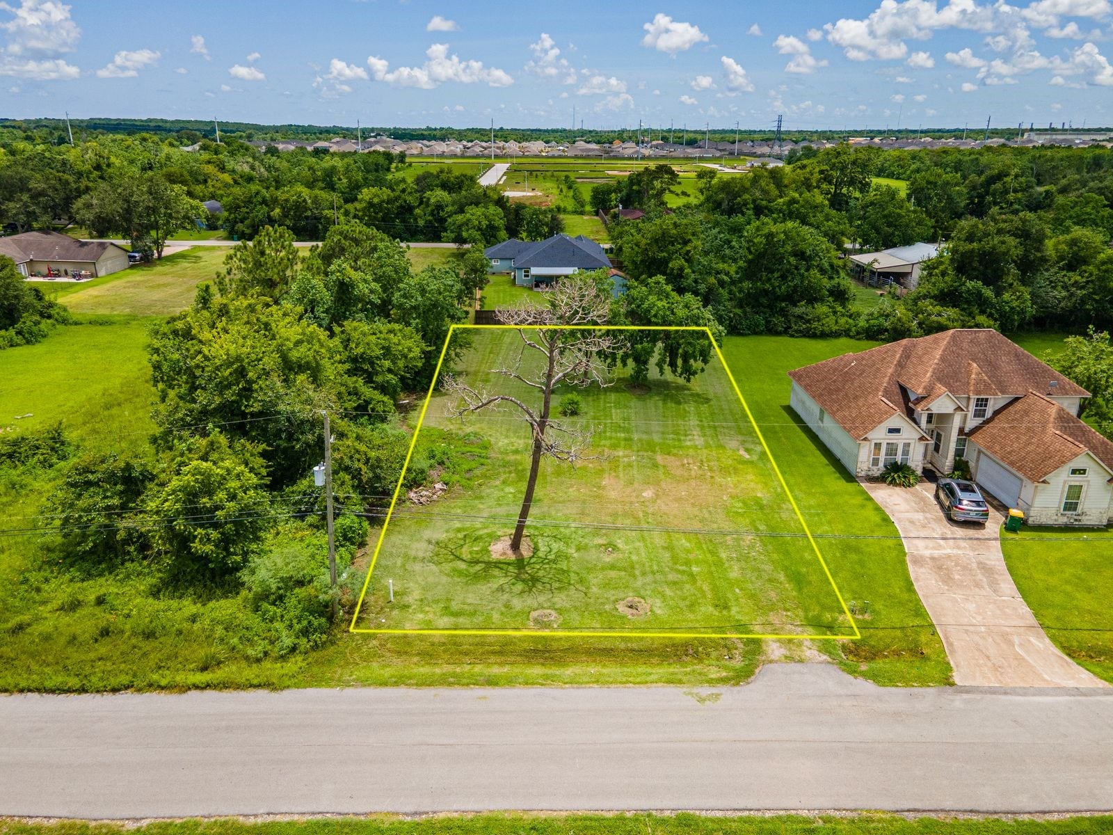 4905 Lawndale Street, La Marque, TX 77568 4905 Lawndale Street, La Marque, TX 77568