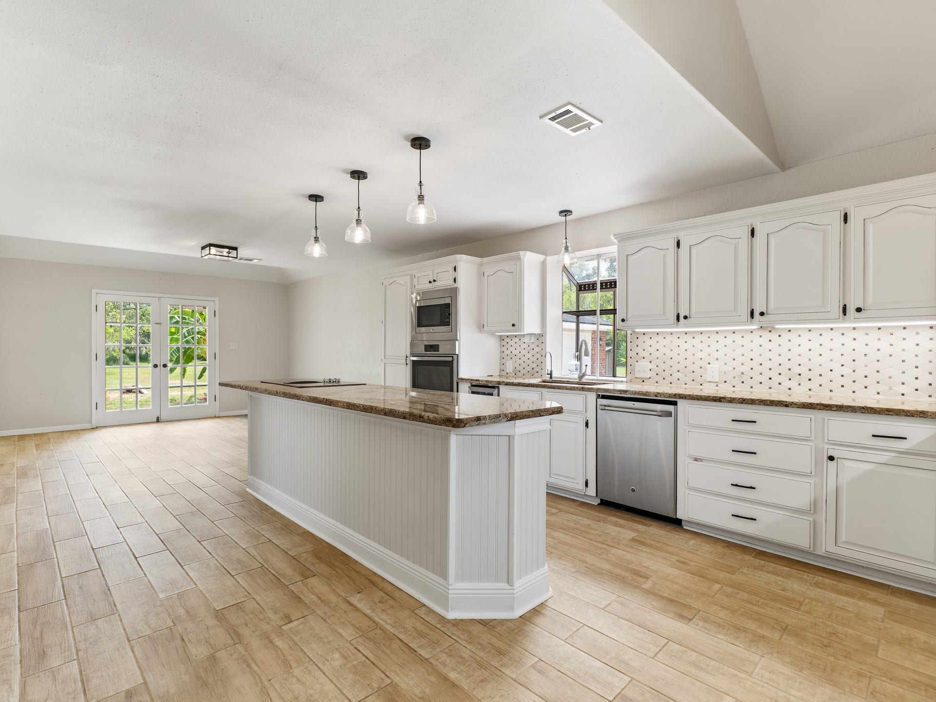 1707 County Road 348, Brazoria, TX 77422